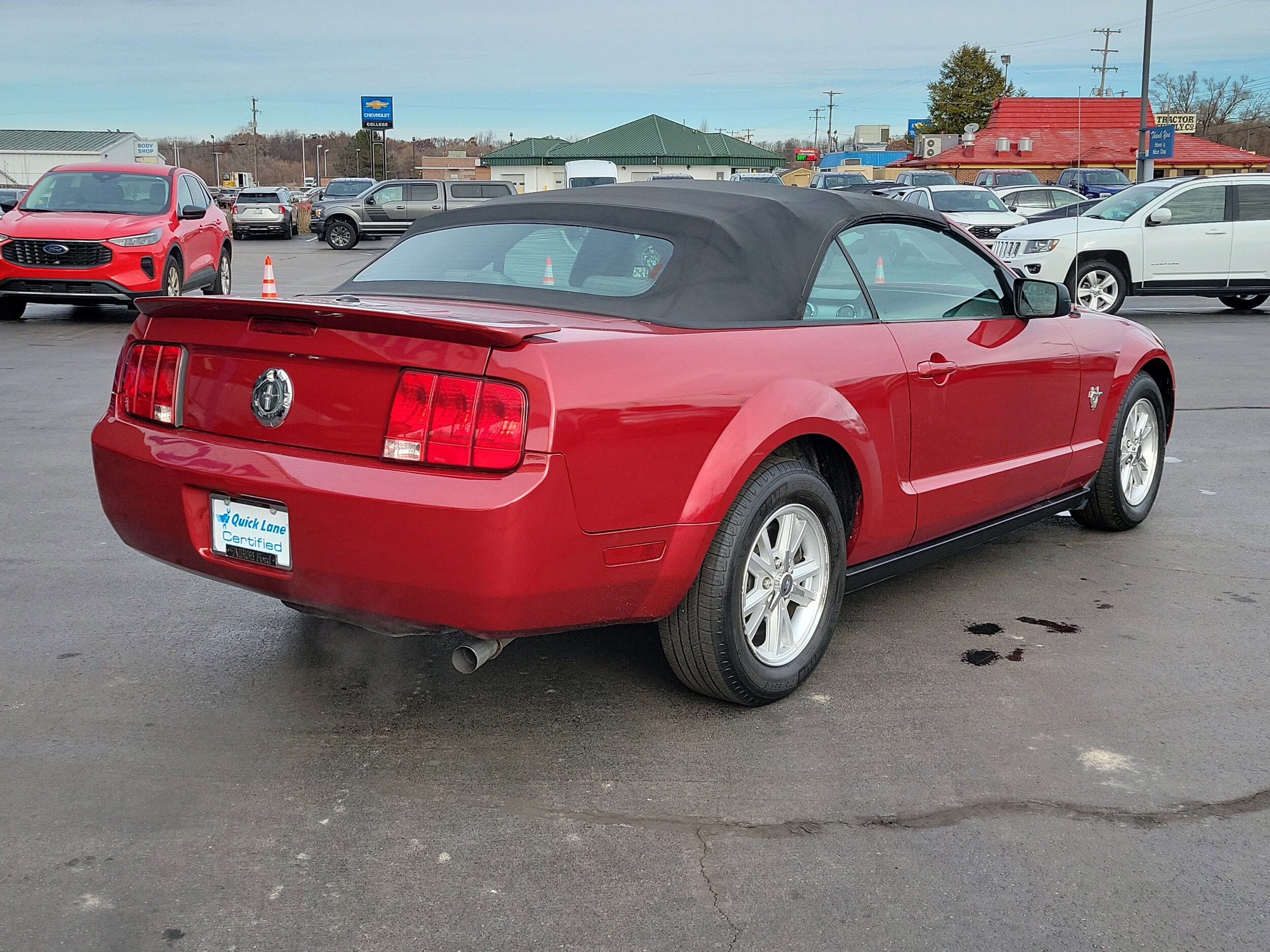 2009 Ford Mustang V6 Premium Convertible photo 4