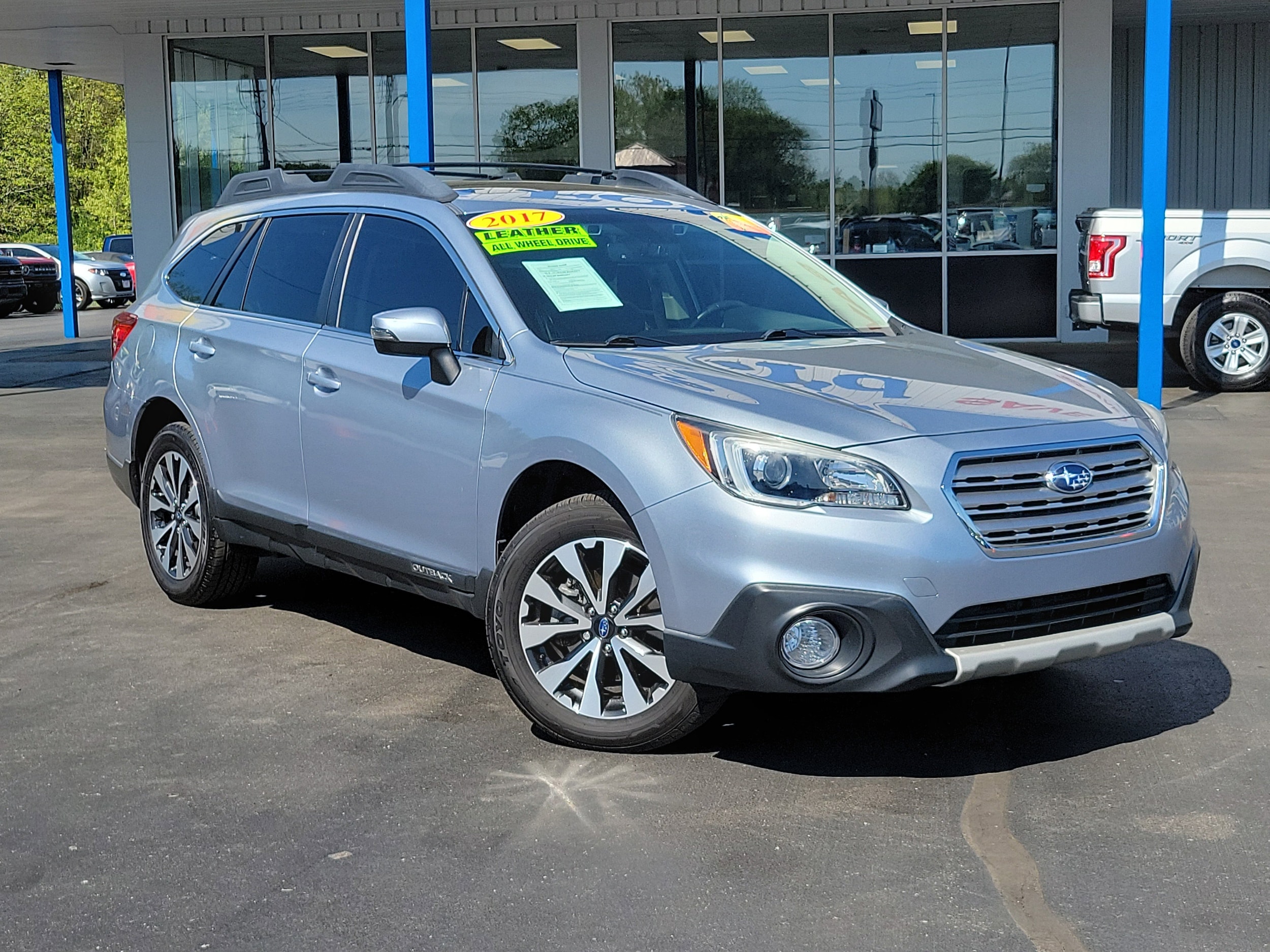 2017 Subaru Outback 2.5i Limited's photo