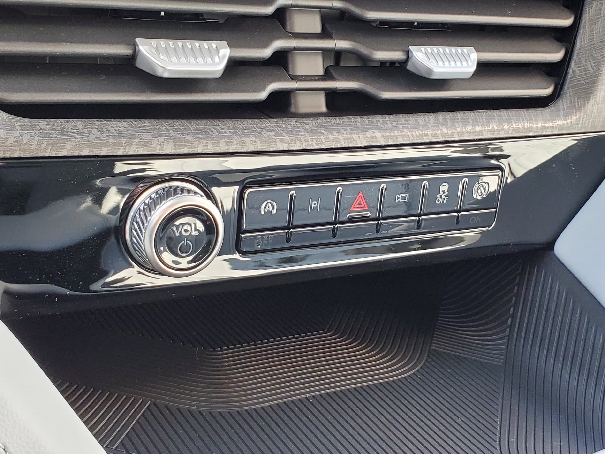 2026 Ford Explorer Platinum - Photo 19