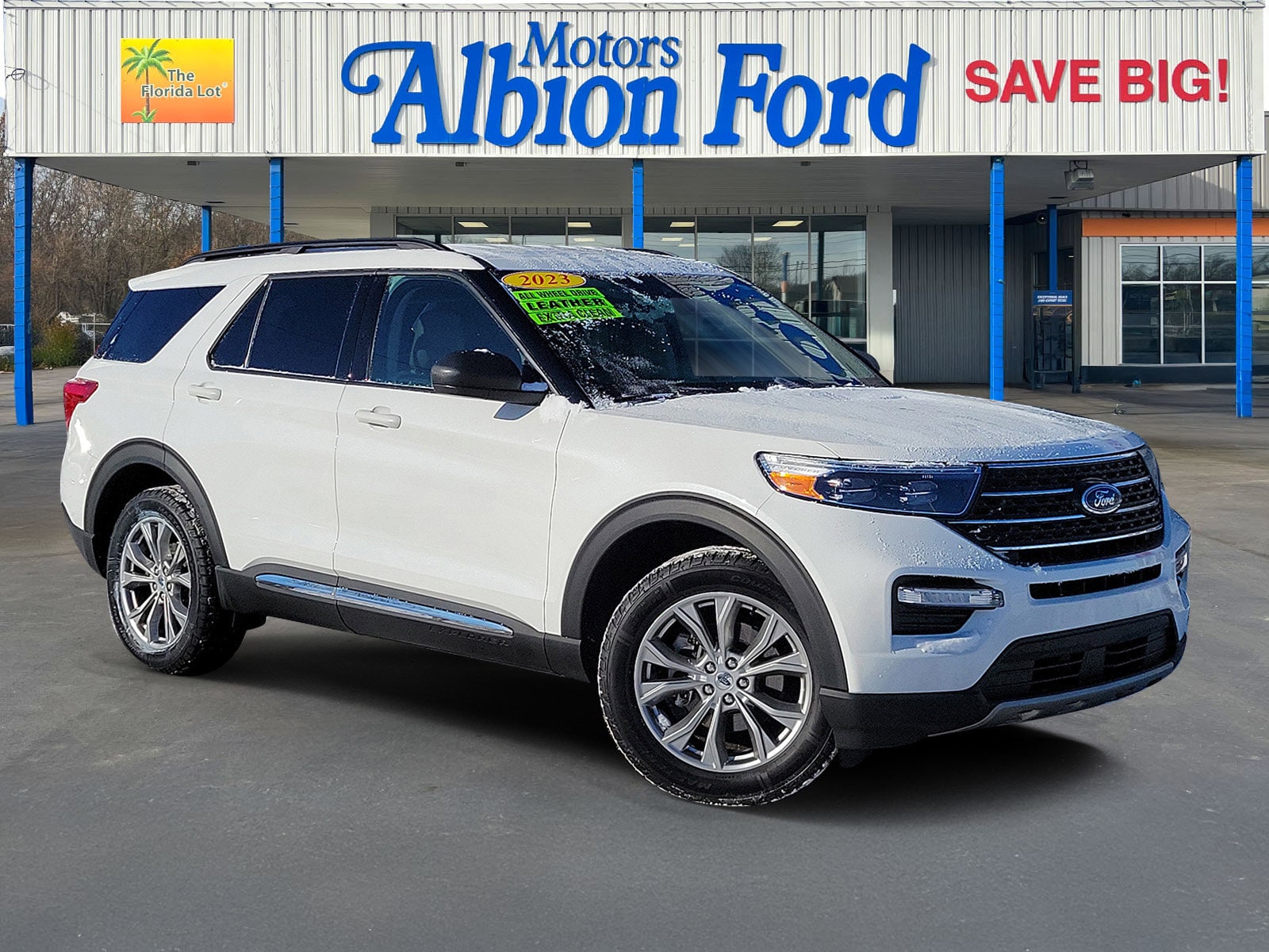 2023 Ford Explorer XLT