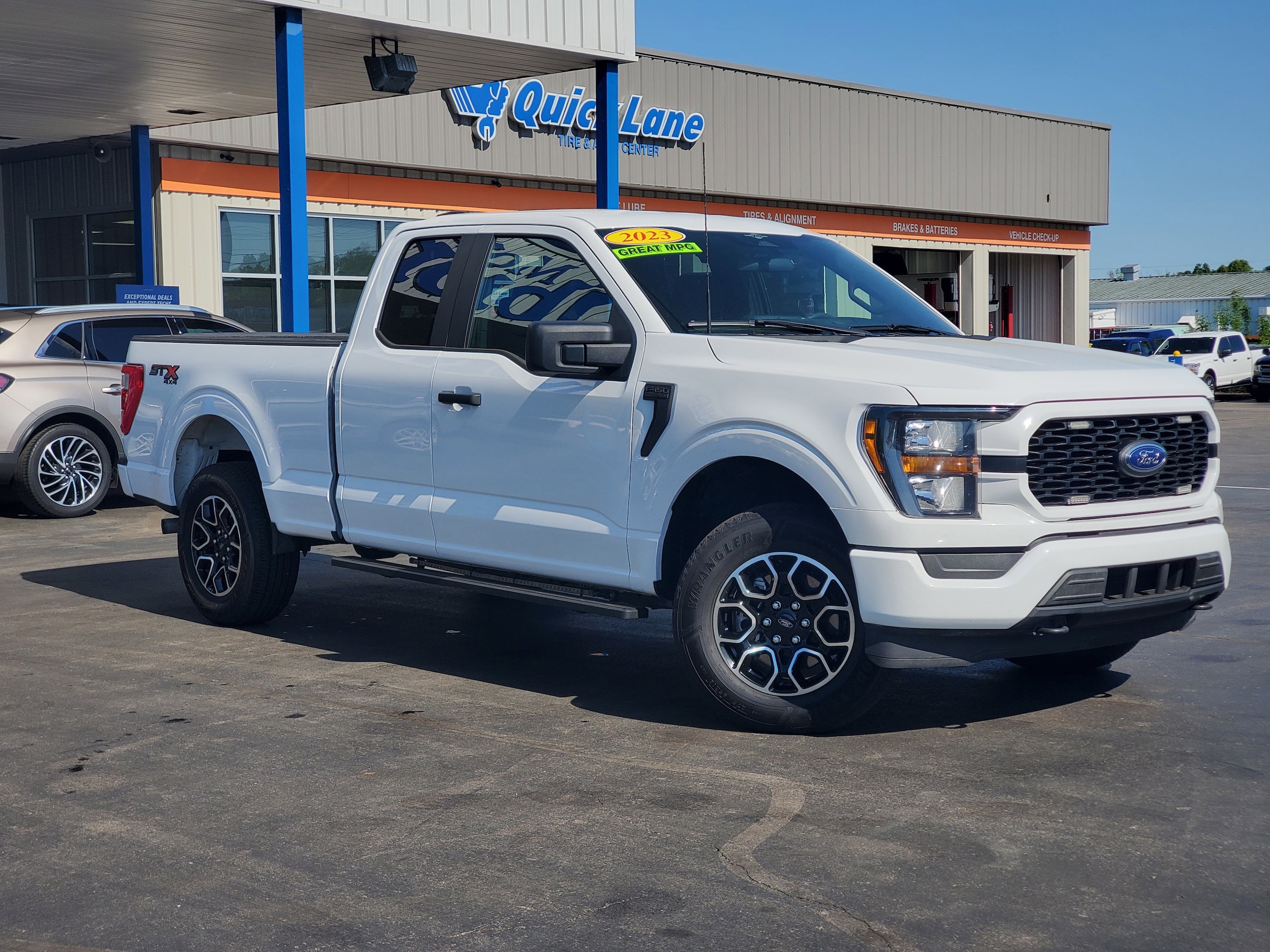 2023 Ford F-150 XL 4x4 SuperCab 6-1/2 Box's photo