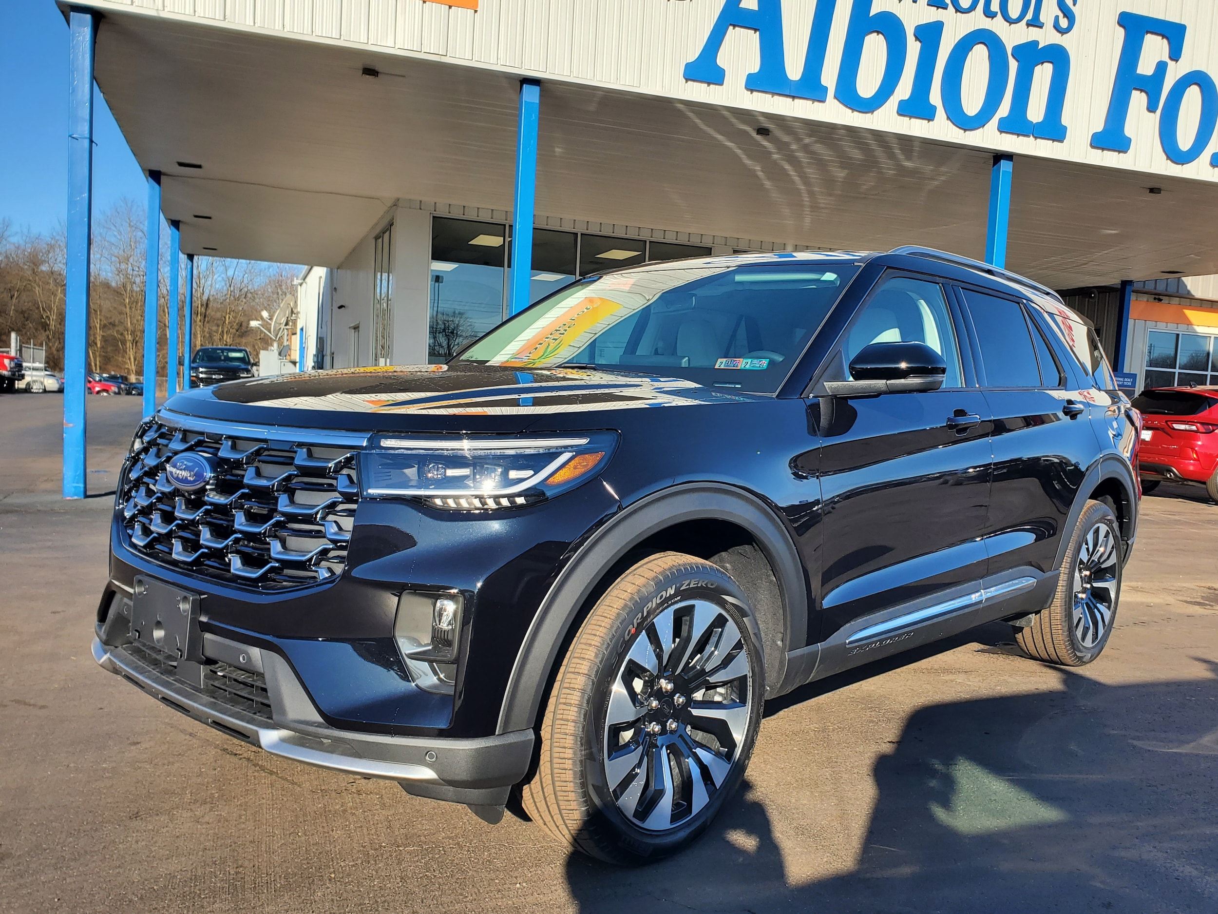 2026 Ford Explorer Platinum - Photo 2