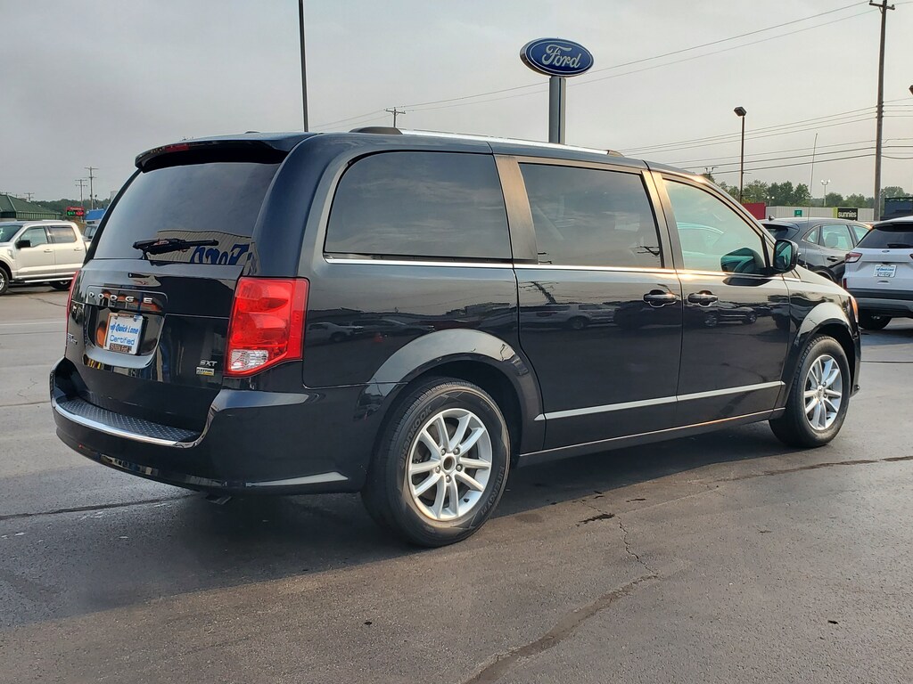 Used 2019 Dodge Grand Caravan SXT Minivan/Van