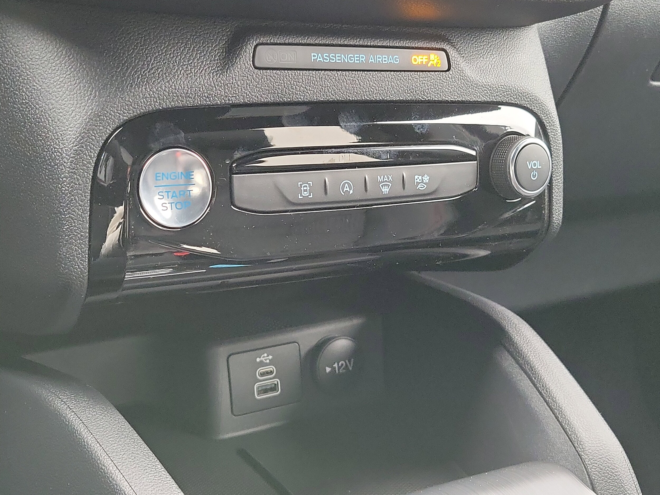 2026 Ford Escape ST-Line - Photo 20