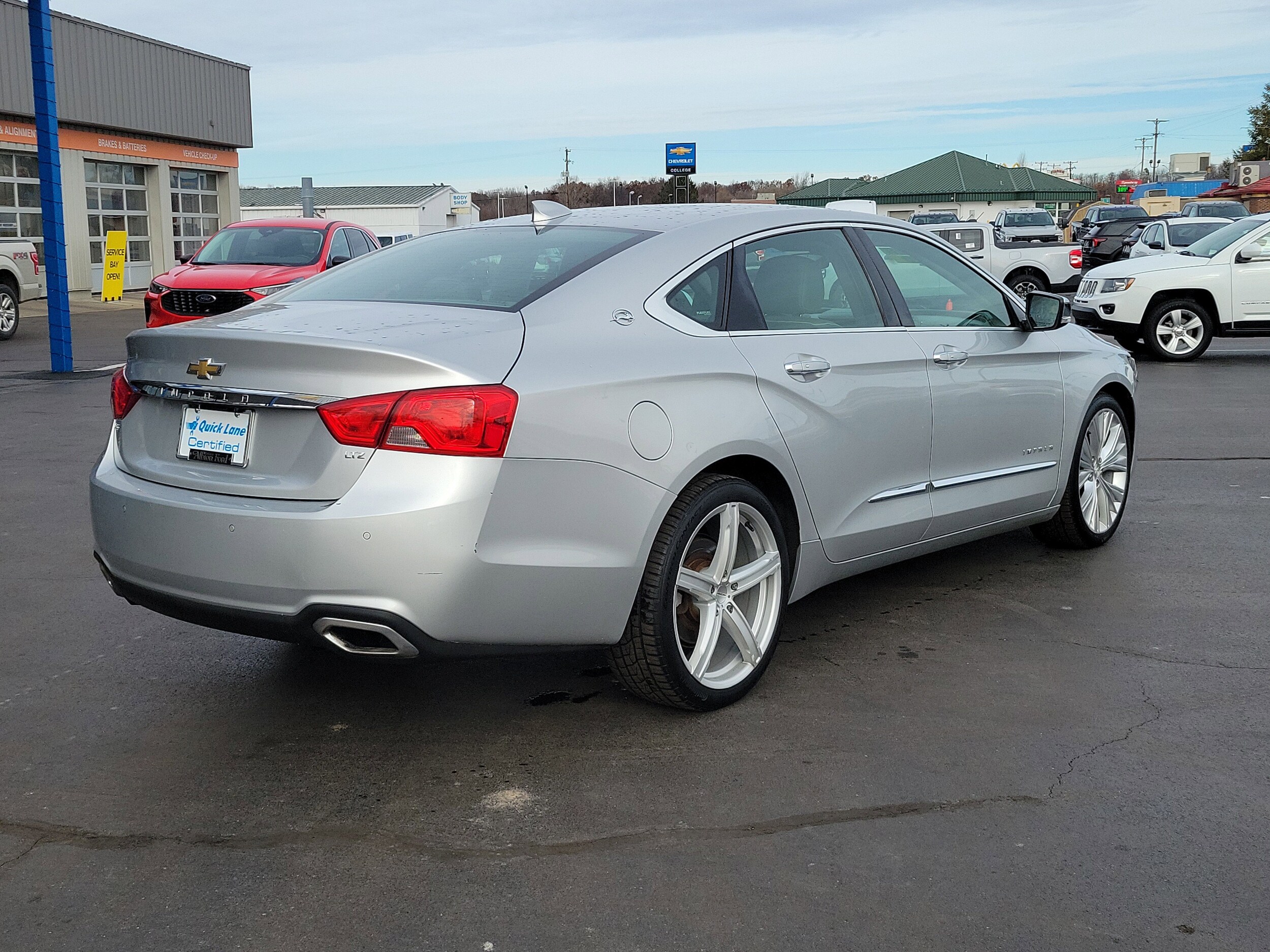 2015 Chevrolet Impala LTZ photo 3