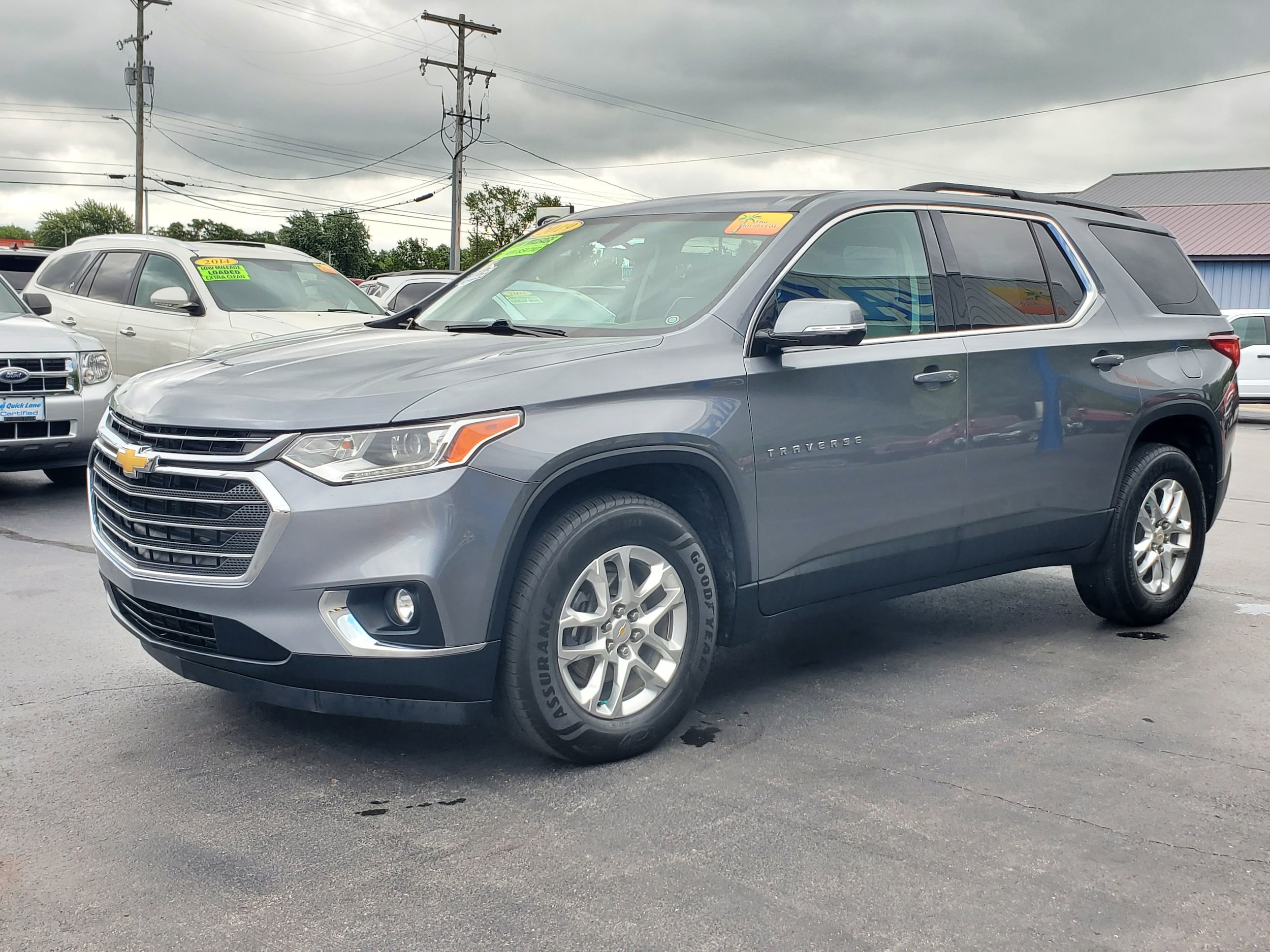 Used 2019 Chevrolet Traverse 1LT with VIN 1GNERGKW9KJ315762 for sale in Albion, MI