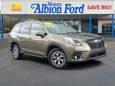 2023 Subaru Forester Premium SUV