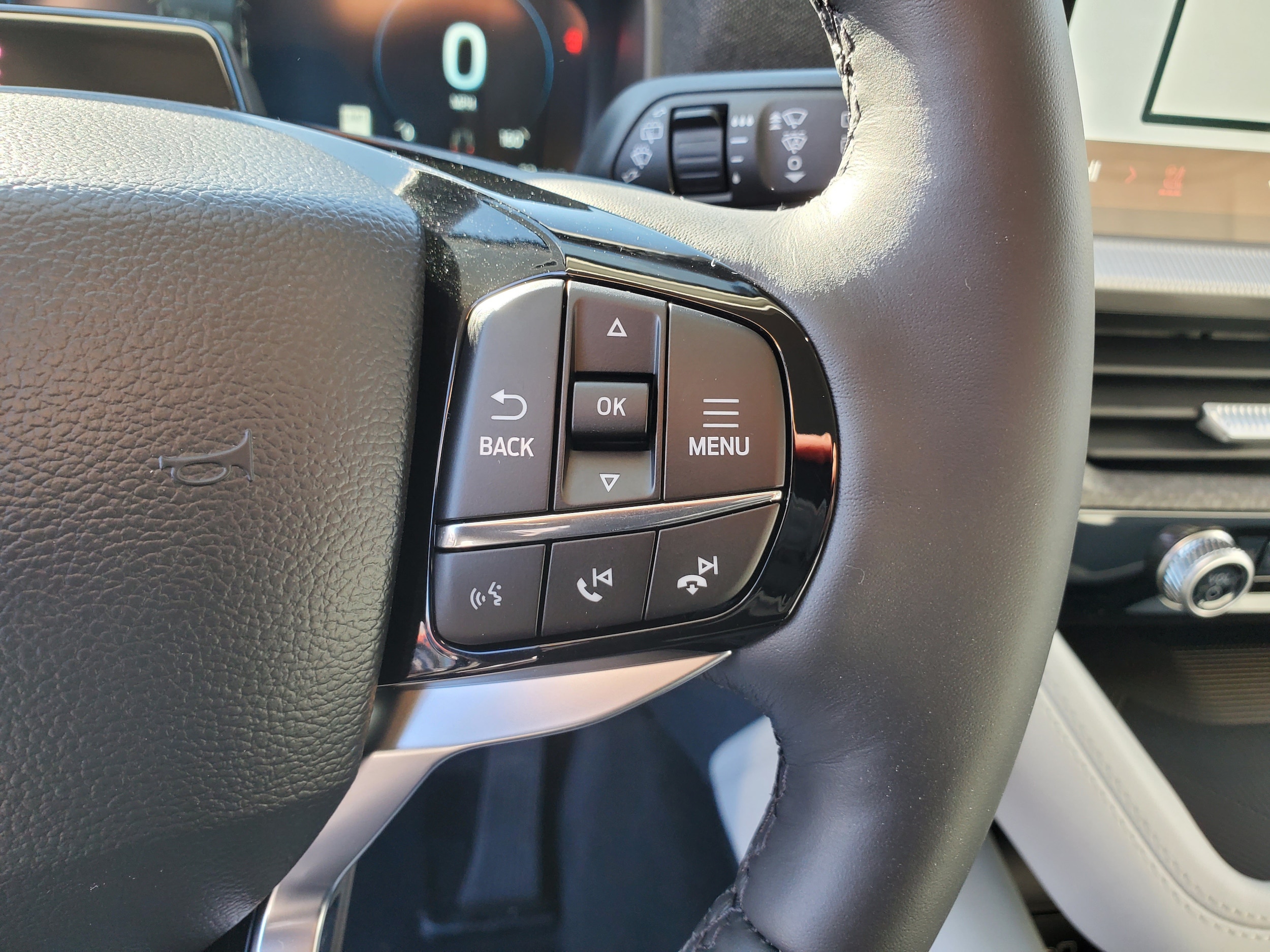 2026 Ford Explorer Platinum - Photo 15