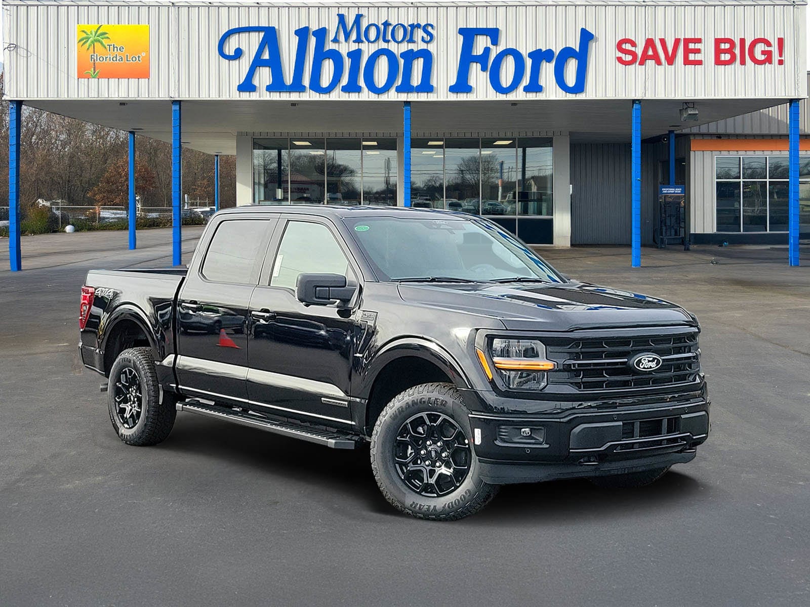 2025 Ford F-150 XLT's photo