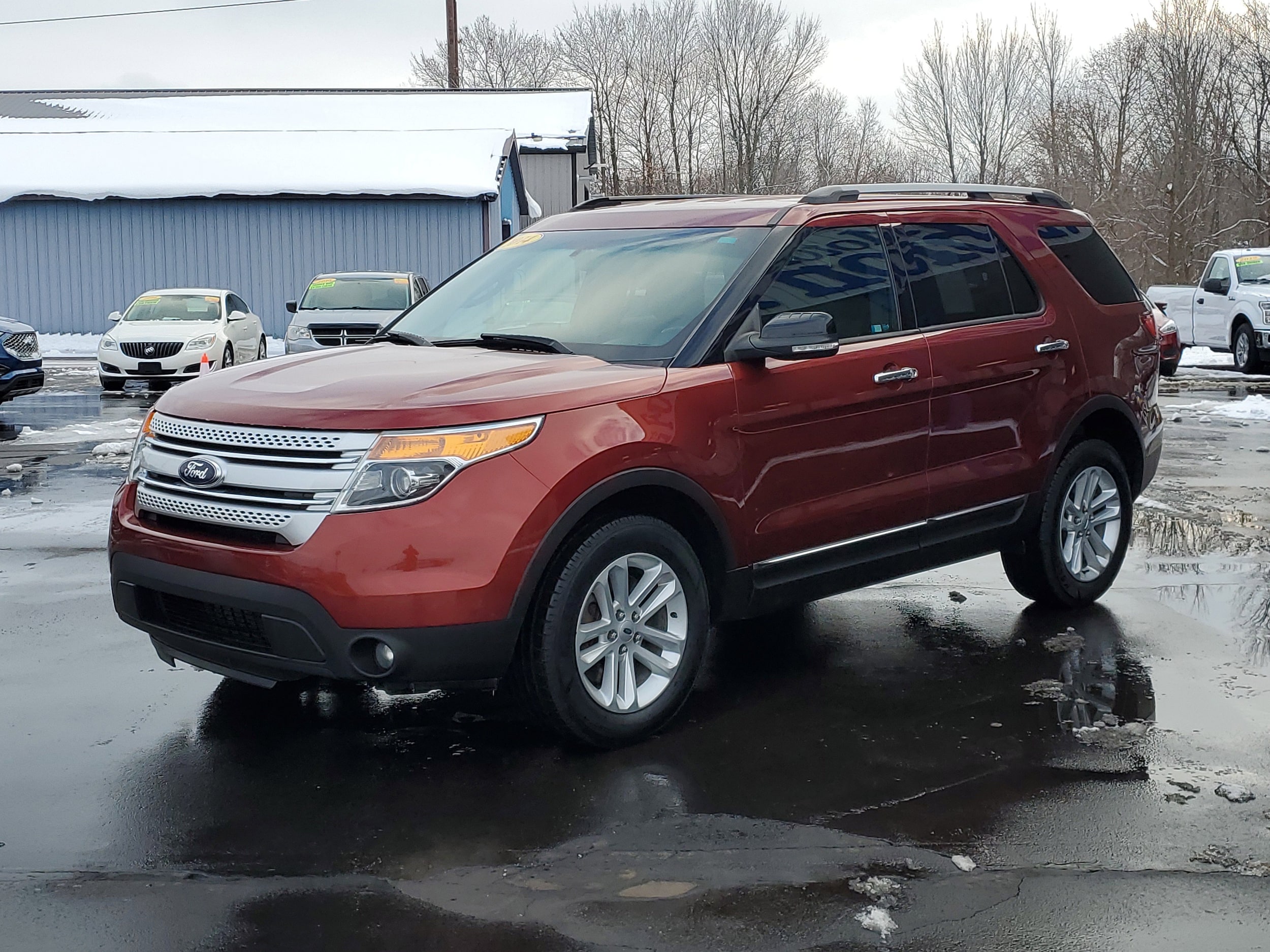 Used 2014 Ford Explorer XLT with VIN 1FM5K8D88EGA88370 for sale in Albion, MI