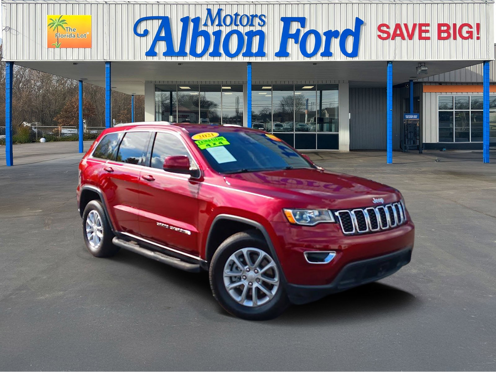 2021 Jeep Grand Cherokee Laredo E's photo