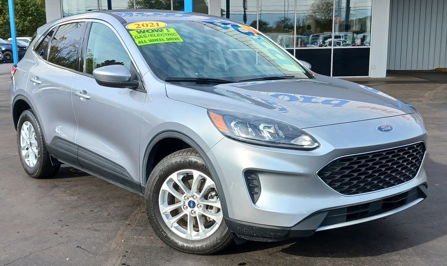 Used 2021 Ford Escape SE with VIN 1FMCU9BZ2MUB26856 for sale in Albion, MI