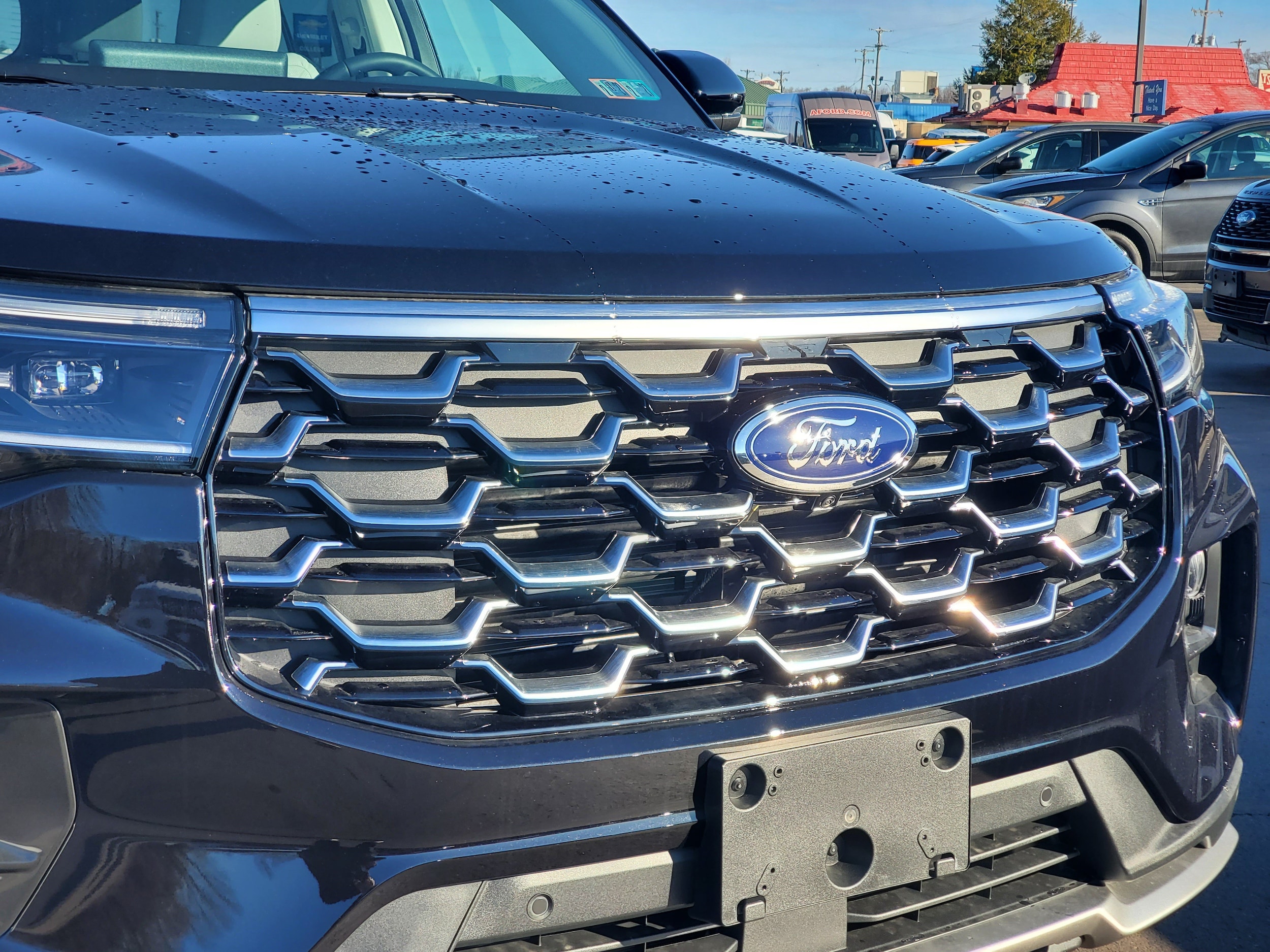 2026 Ford Explorer Platinum - Photo 29