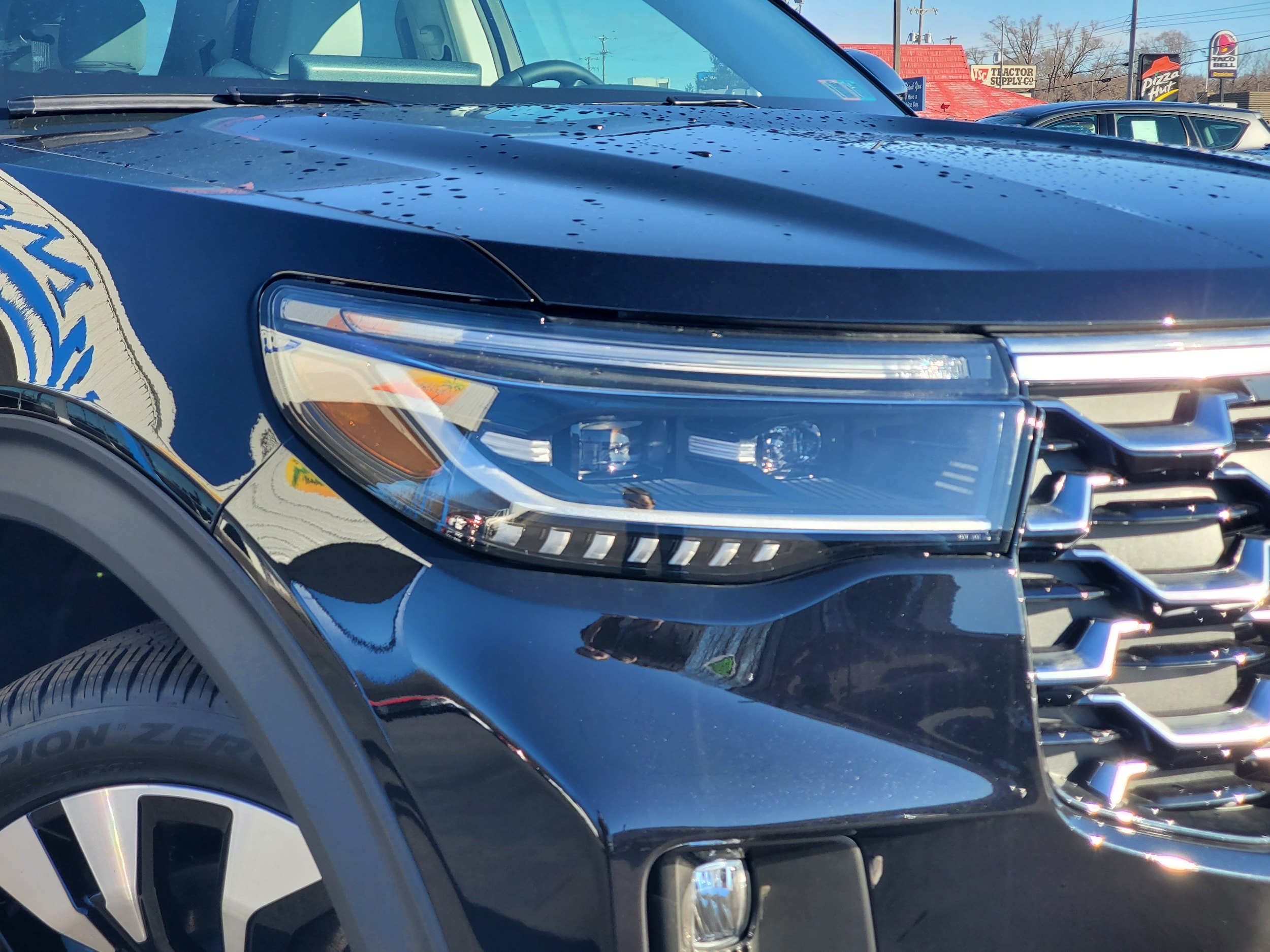 2026 Ford Explorer Platinum - Photo 28