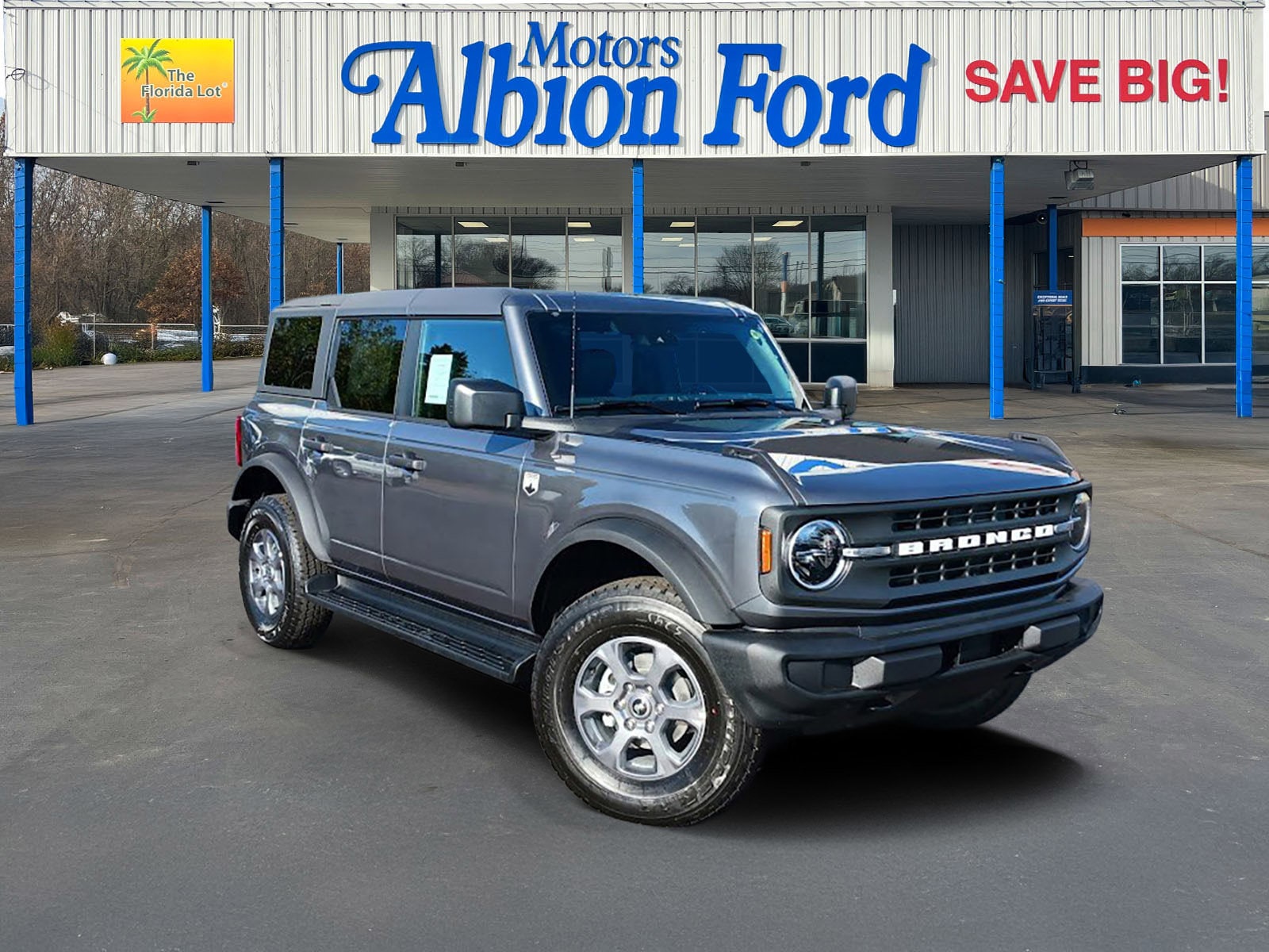 2025 Ford Bronco 4-Door Big Bend's photo