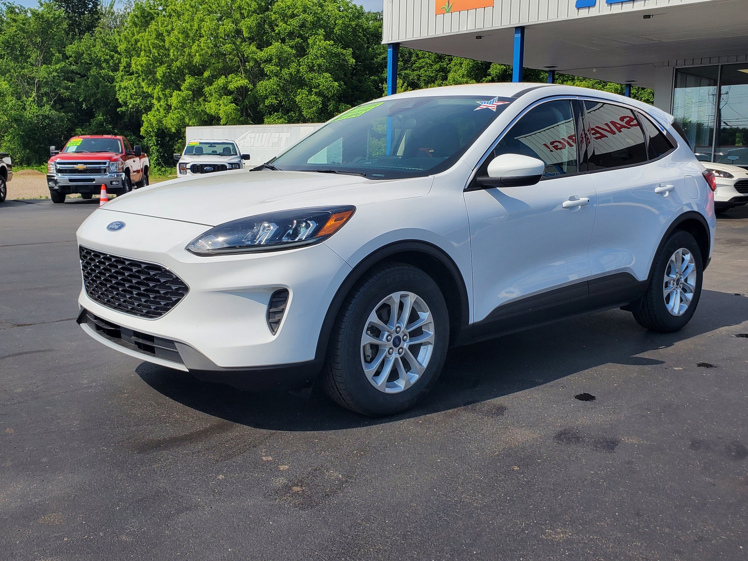 Used 2020 Ford Escape SE with VIN 1FMCU0G69LUB01140 for sale in Albion, MI