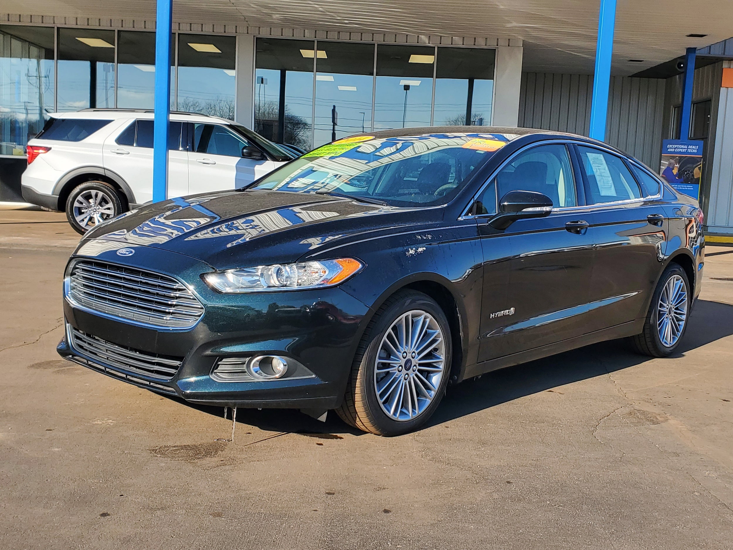 Used 2014 Ford Fusion SE Hybrid with VIN 3FA6P0LUXER252078 for sale in Albion, MI