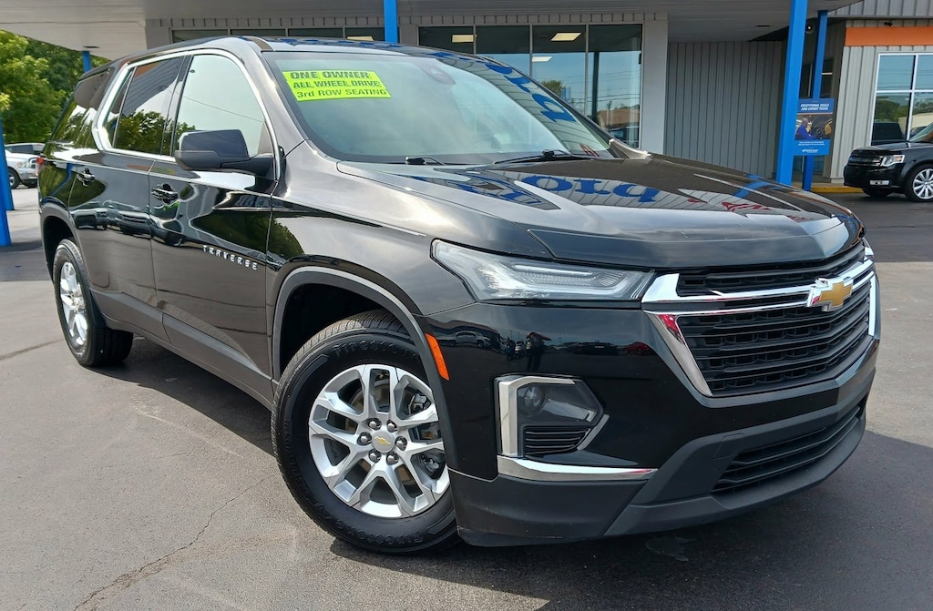 Used 2022 Chevrolet Traverse LS SUV
