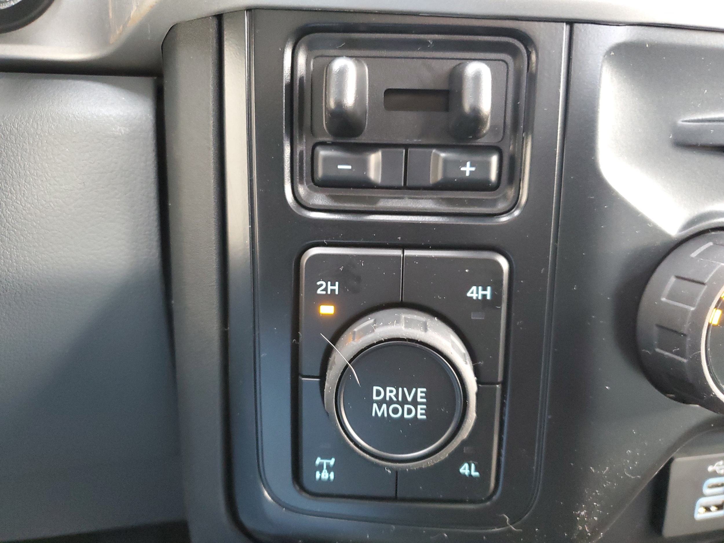 2026 Ford F-350 Super Duty XLT - Photo 24