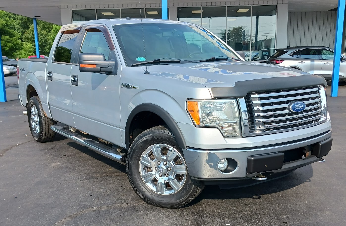 2011 Ford F-150 XLT photo 2