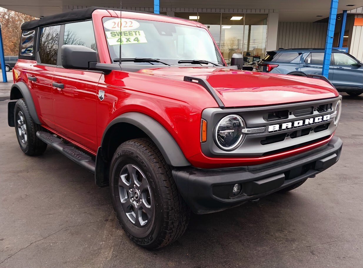 2022 Ford Bronco Big Bend photo 2