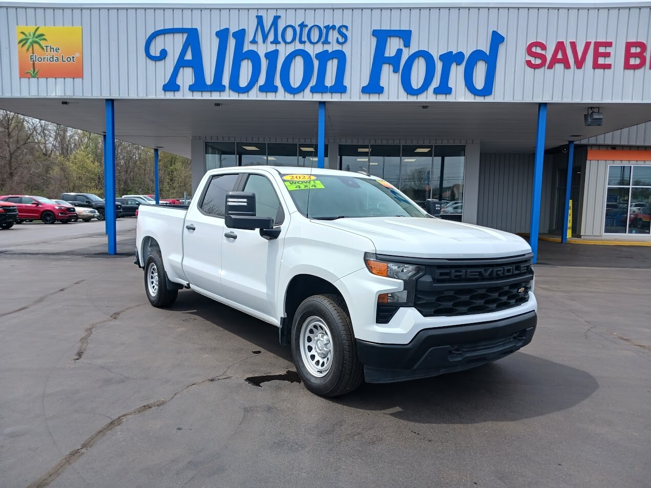 2022 Chevrolet Silverado 1500 photo 3
