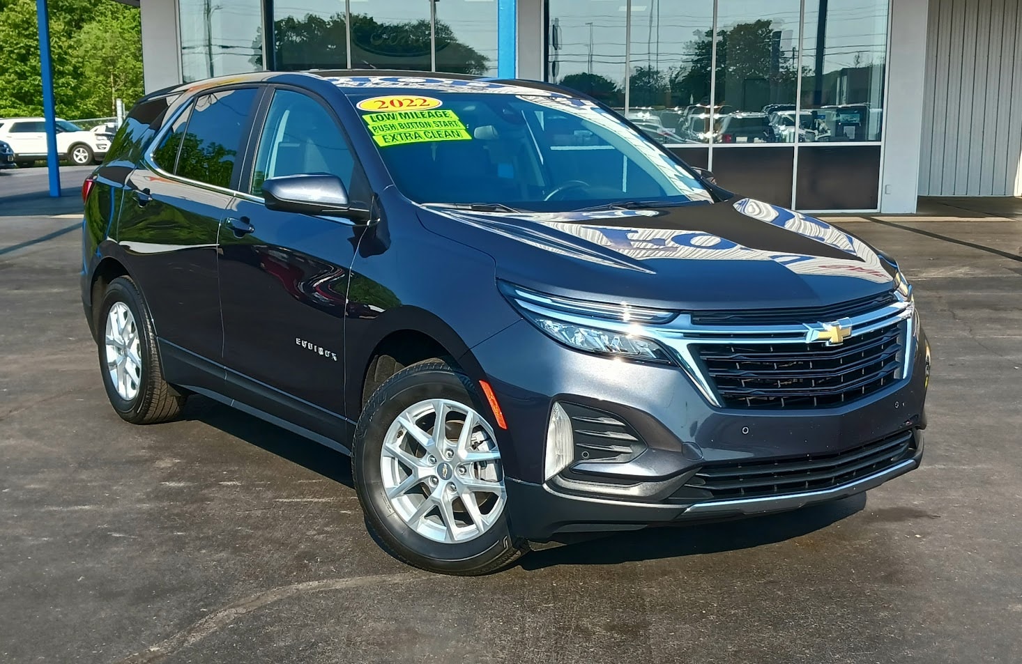 Used 2022 Chevrolet Equinox LT with VIN 3GNAXUEV2NS196039 for sale in Albion, MI