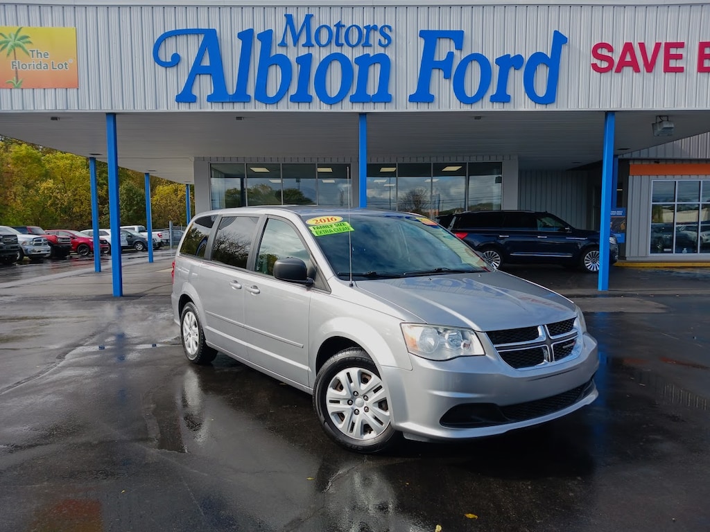 Used 2016 Dodge Grand Caravan SE Minivan/Van