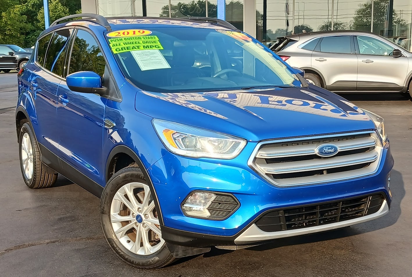 Used 2019 Ford Escape SEL with VIN 1FMCU9HD0KUB11796 for sale in Albion, MI