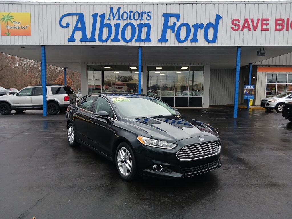 Used 2014 Ford Fusion SE Sedan