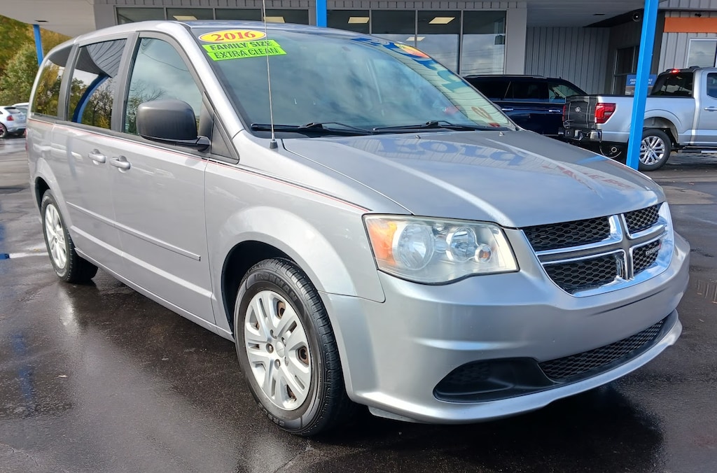Used 2016 Dodge Grand Caravan SE Minivan/Van