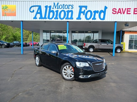 2018 Chrysler 300 Limited Sedan