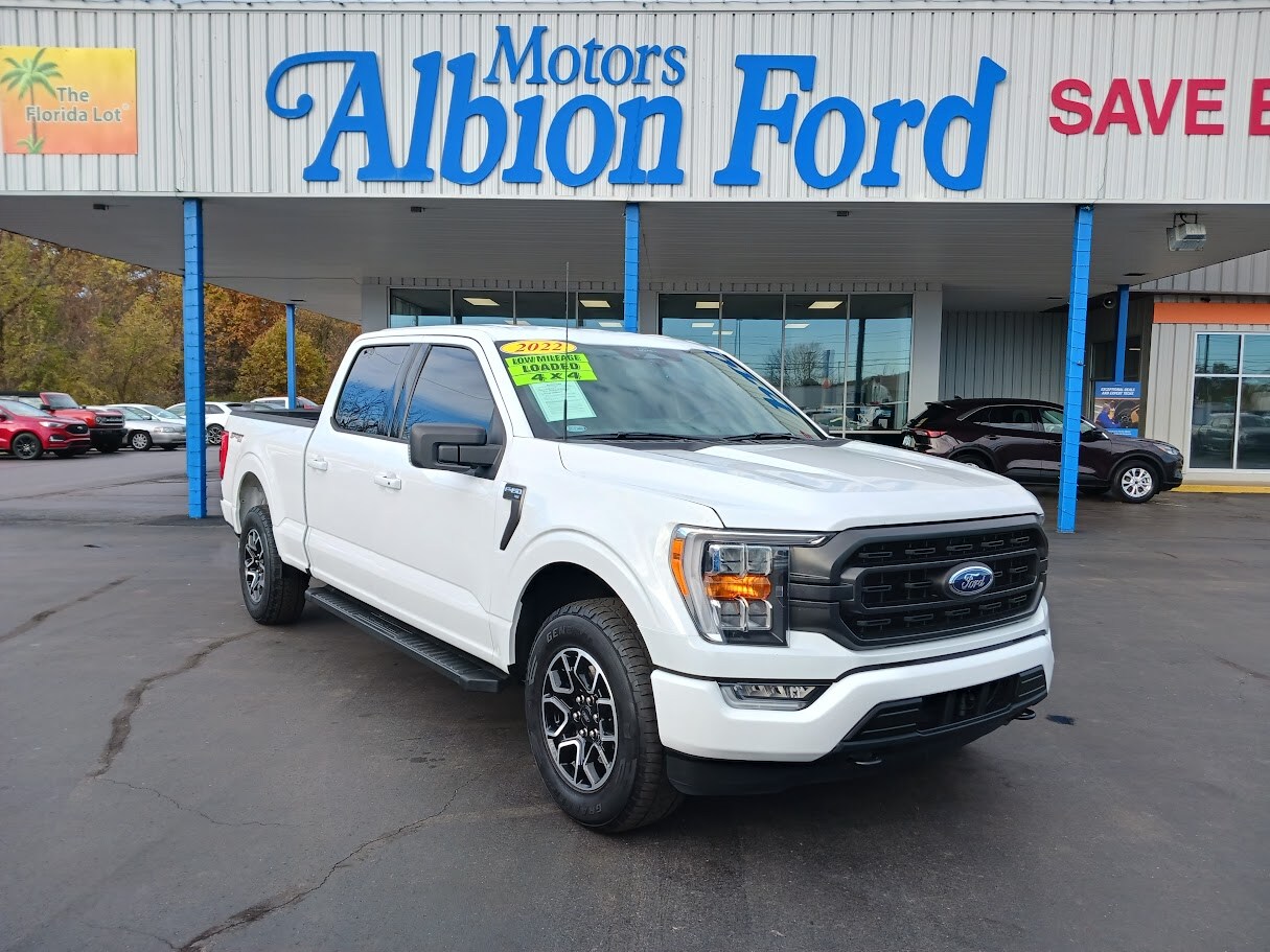 2022 Ford F-150 XLT photo 2