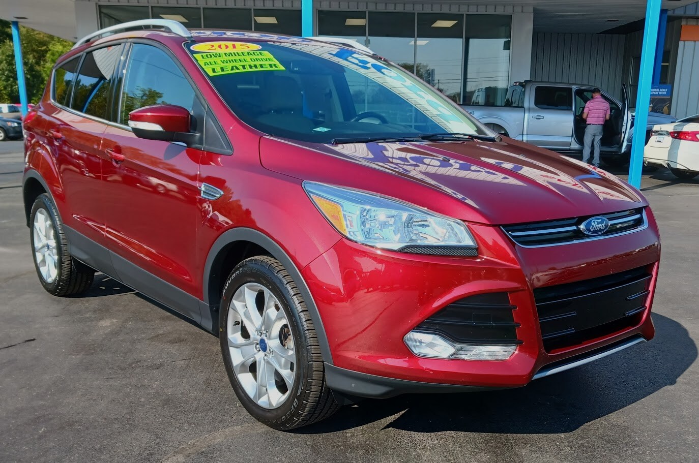 2015 Ford Escape Titanium photo 2
