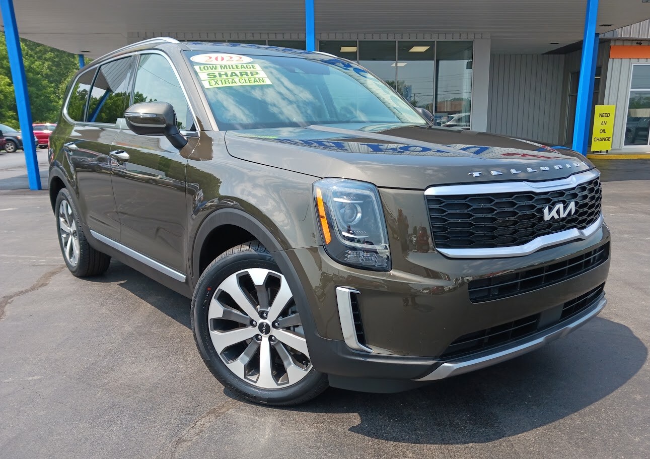 2022 Kia Telluride S photo 2