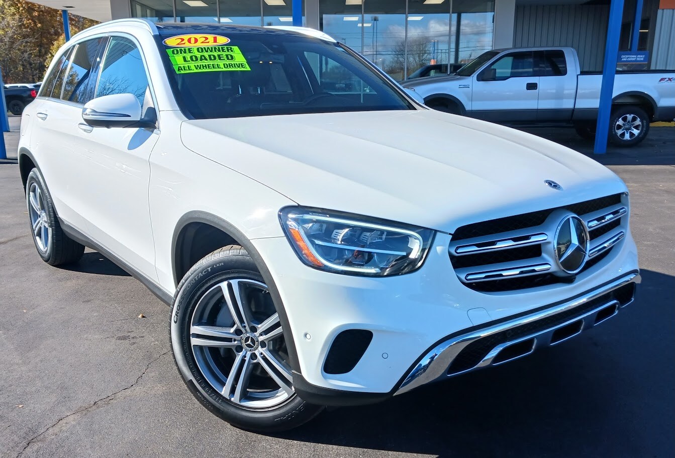 2021 Mercedes Benz GLC 300 4MATIC photo 2
