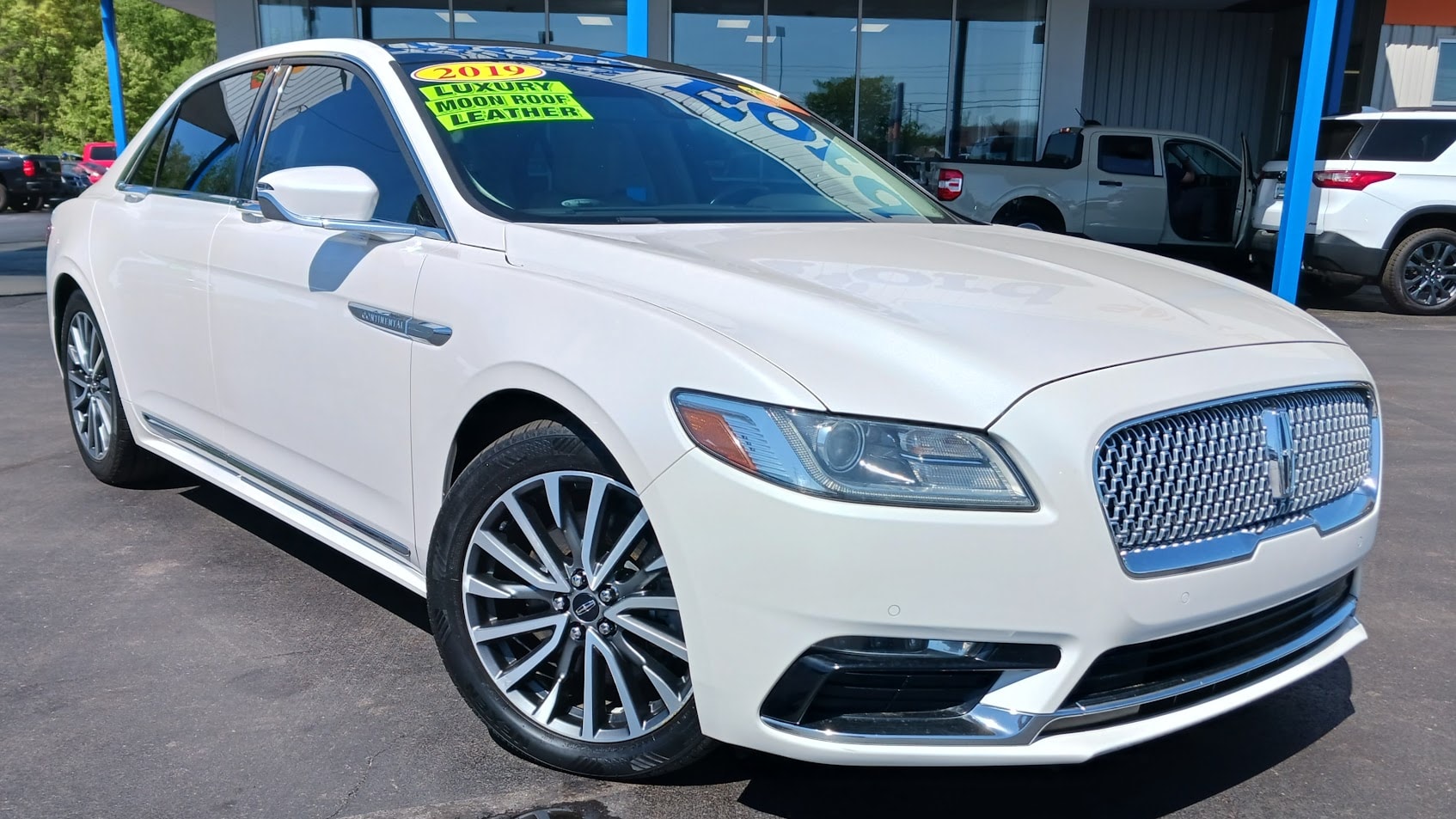 Used 2019 Lincoln Continental Select with VIN 1LN6L9SK6K5600558 for sale in Albion, MI