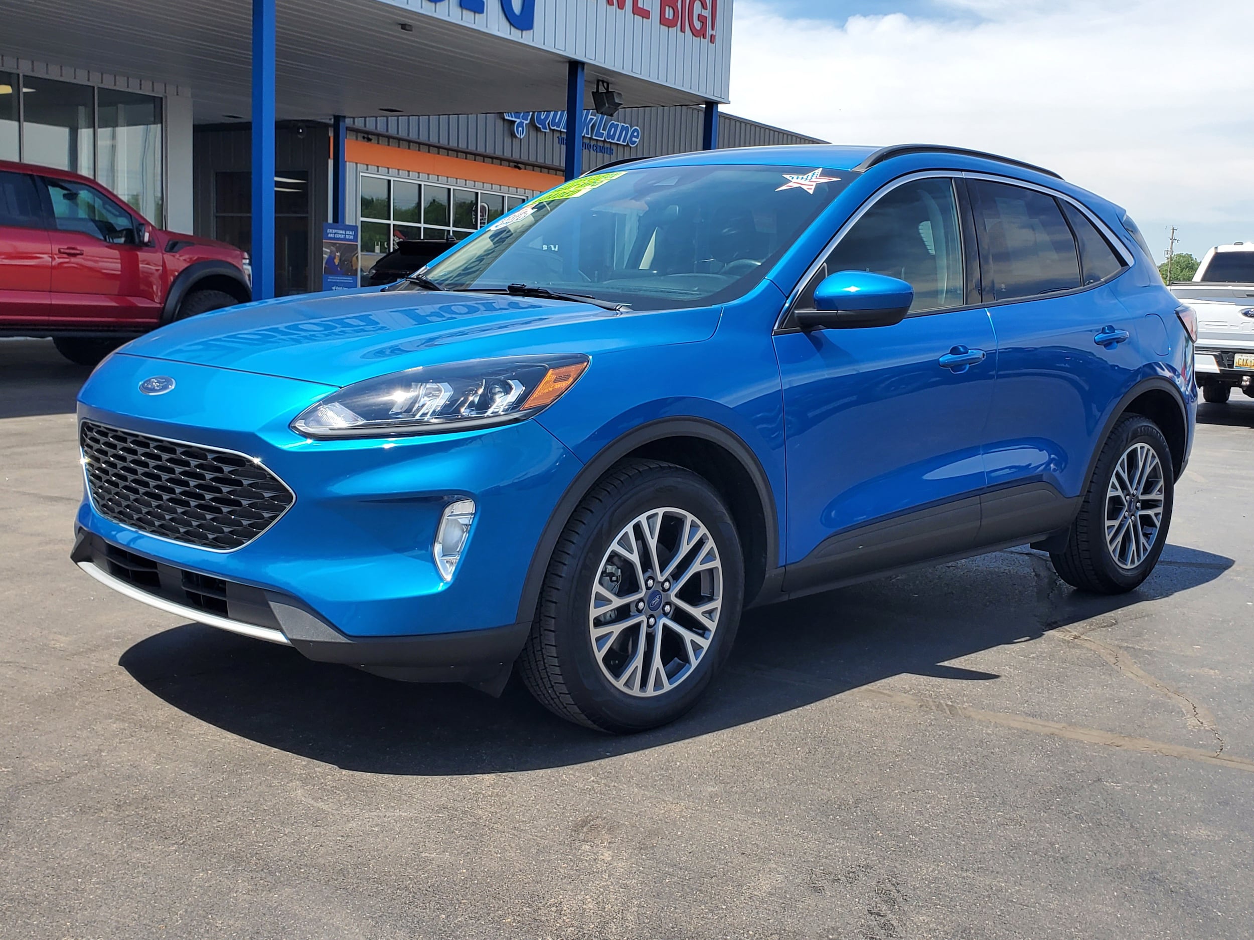 Used 2020 Ford Escape SEL with VIN 1FMCU9H63LUA53850 for sale in Albion, MI