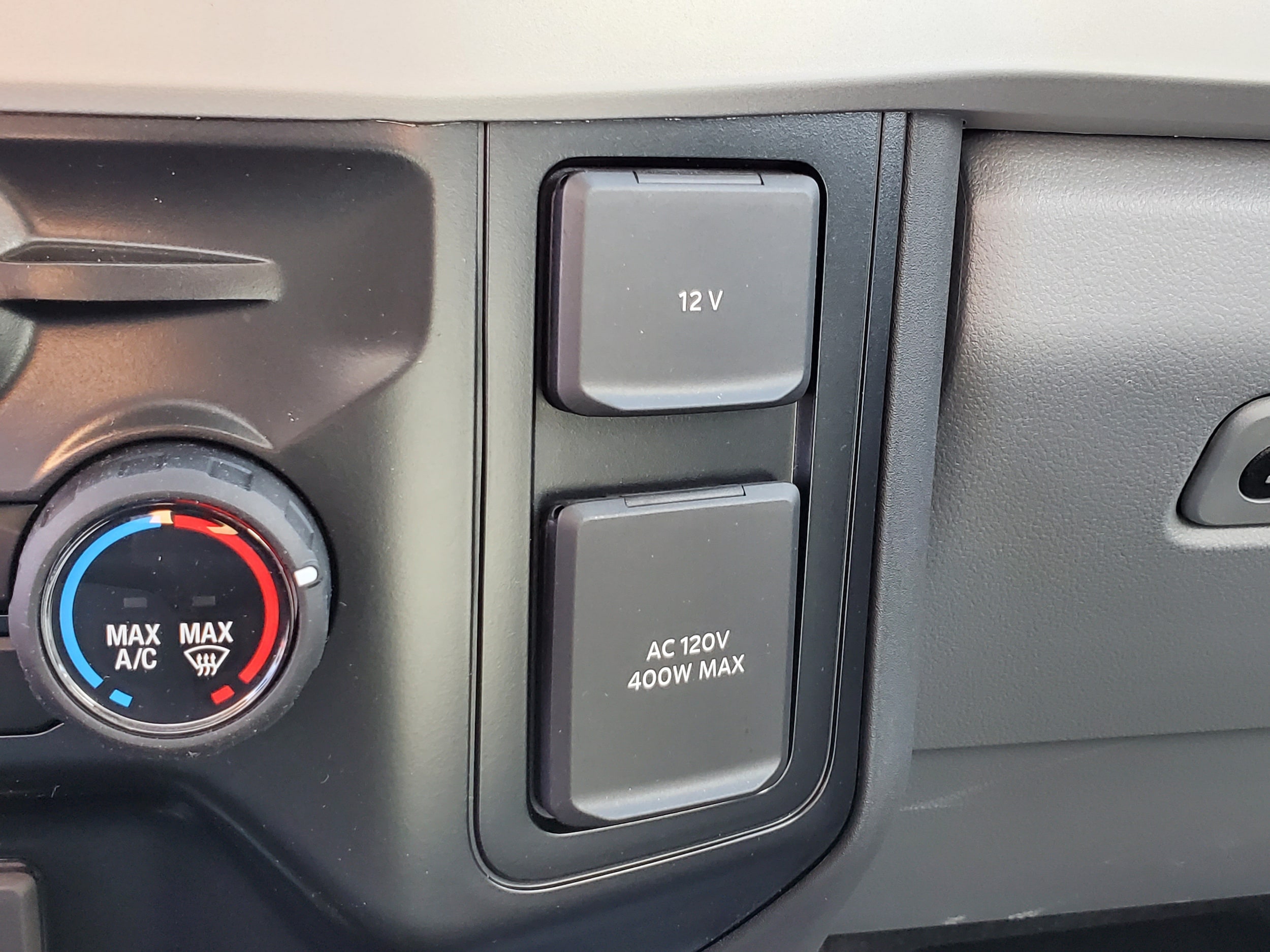 2026 Ford F-350 Super Duty XLT - Photo 24