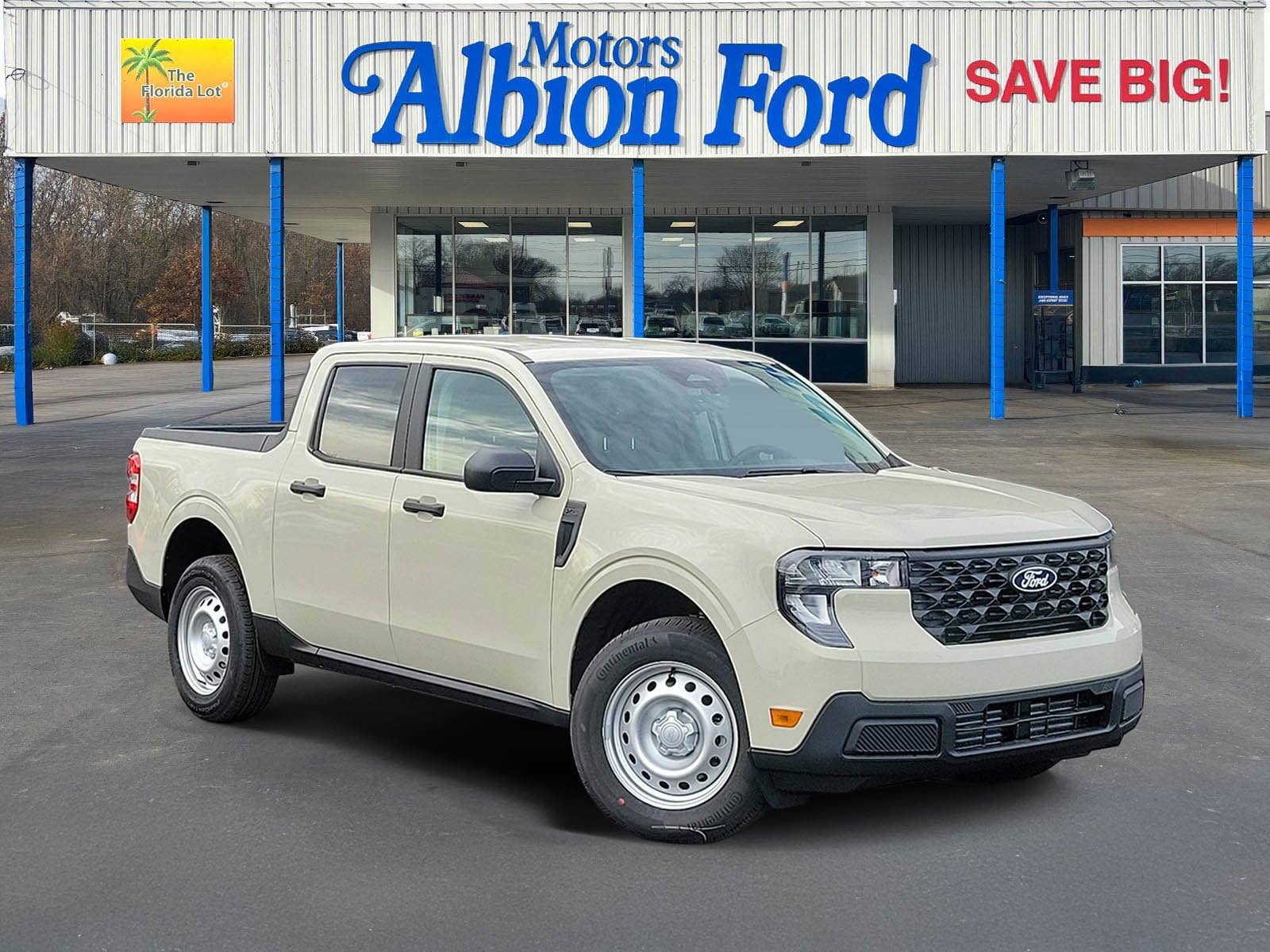 2025 Ford Maverick XL's photo