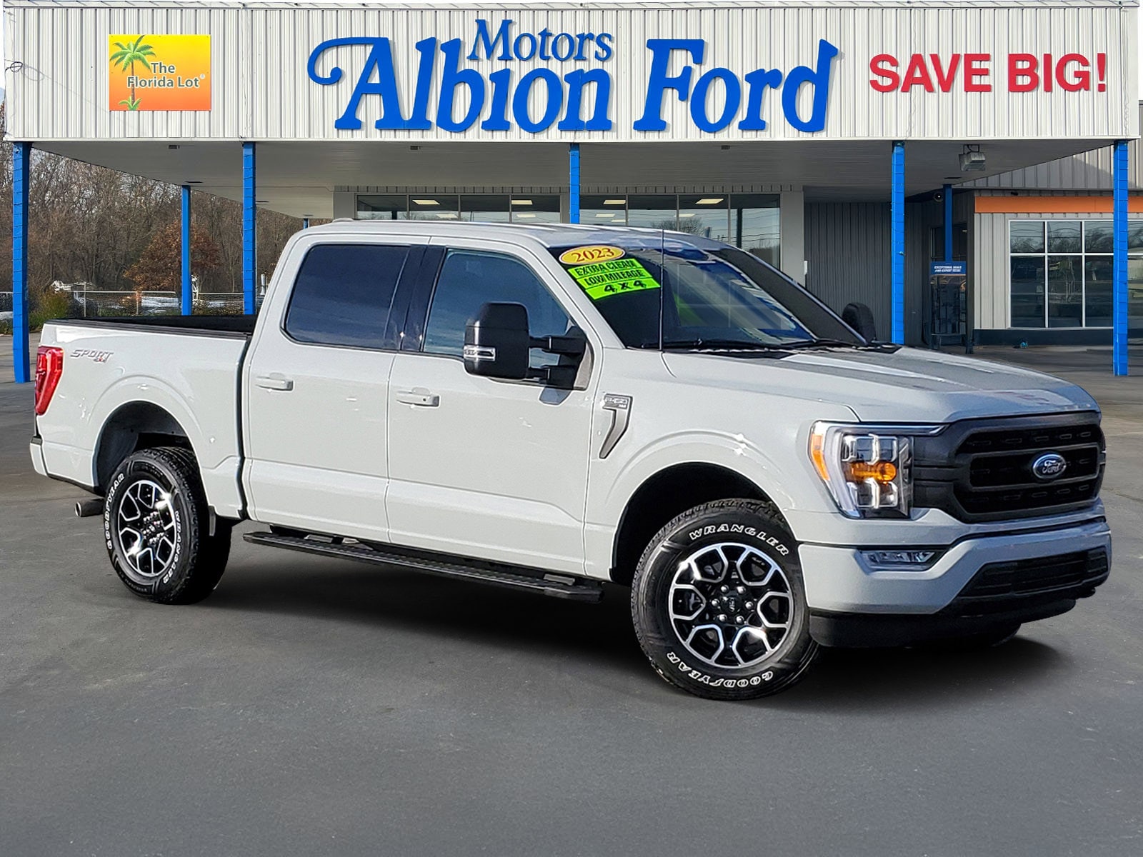 2023 Ford F-150 XLT's photo
