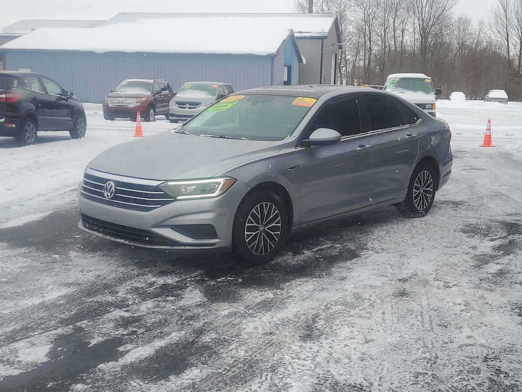 Used 2019 Volkswagen Jetta SEL Sedan