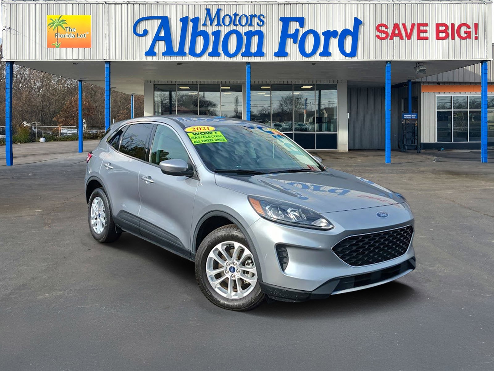 2021 Ford Escape SE's photo