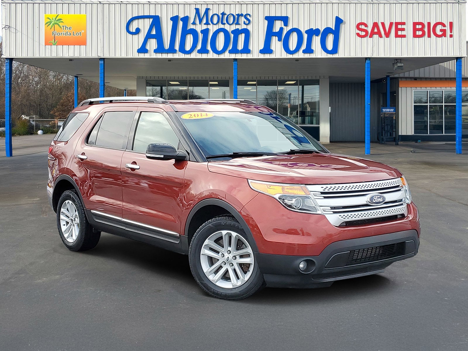 2014 Ford Explorer XLT's photo