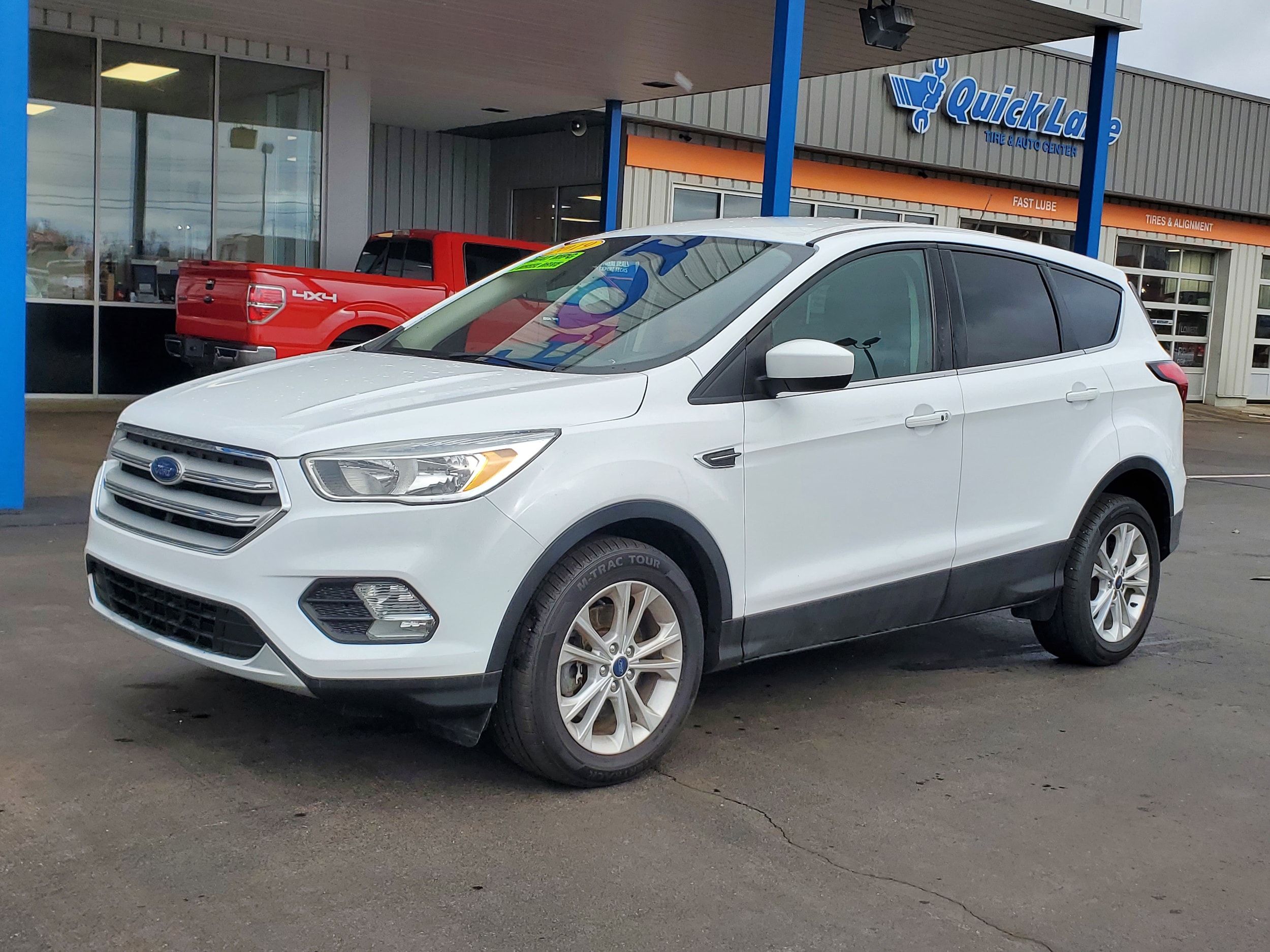 Used 2019 Ford Escape SE with VIN 1FMCU9GD0KUC25007 for sale in Albion, MI