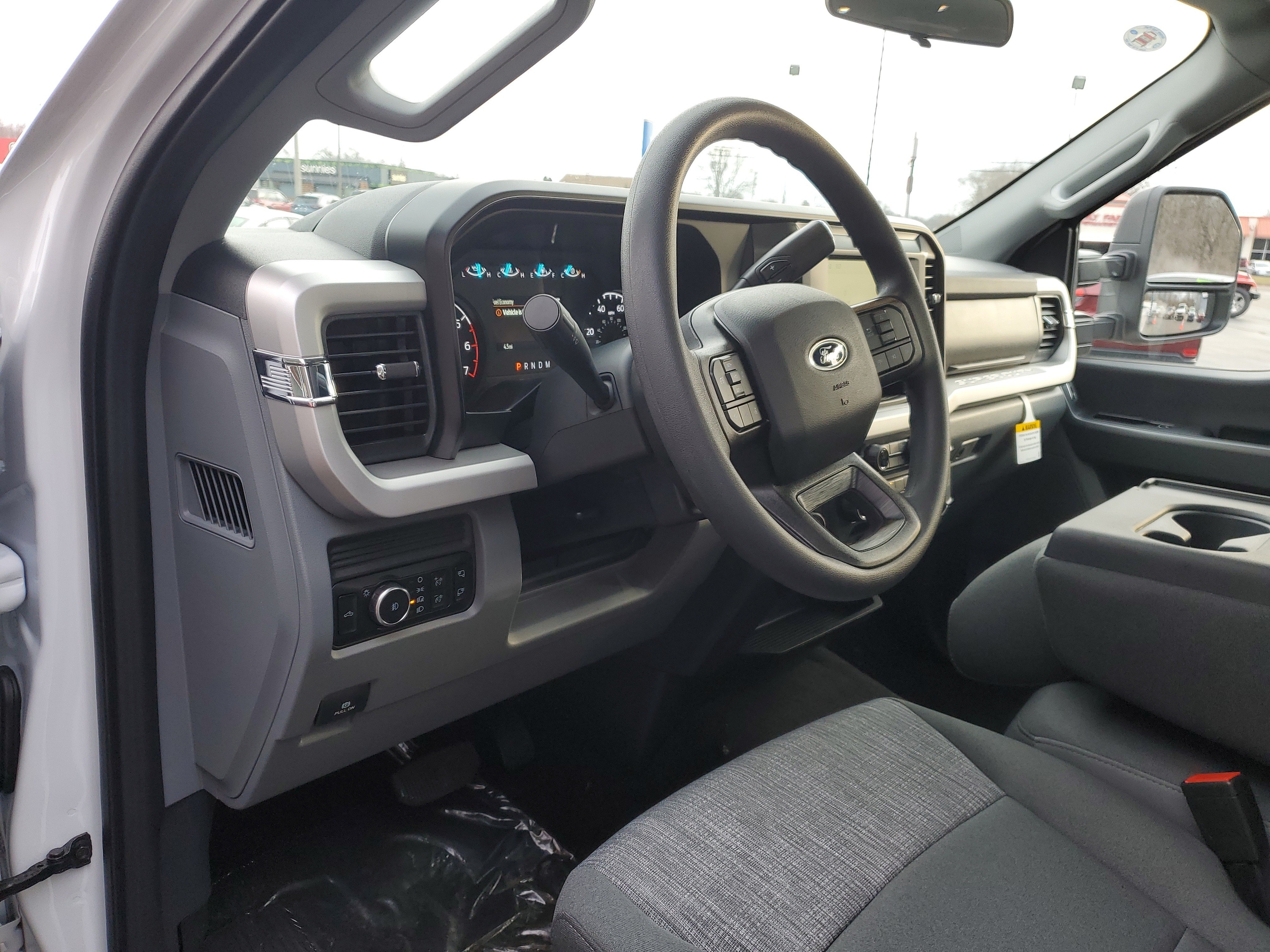 2026 Ford F-350 Super Duty XLT - Photo 10