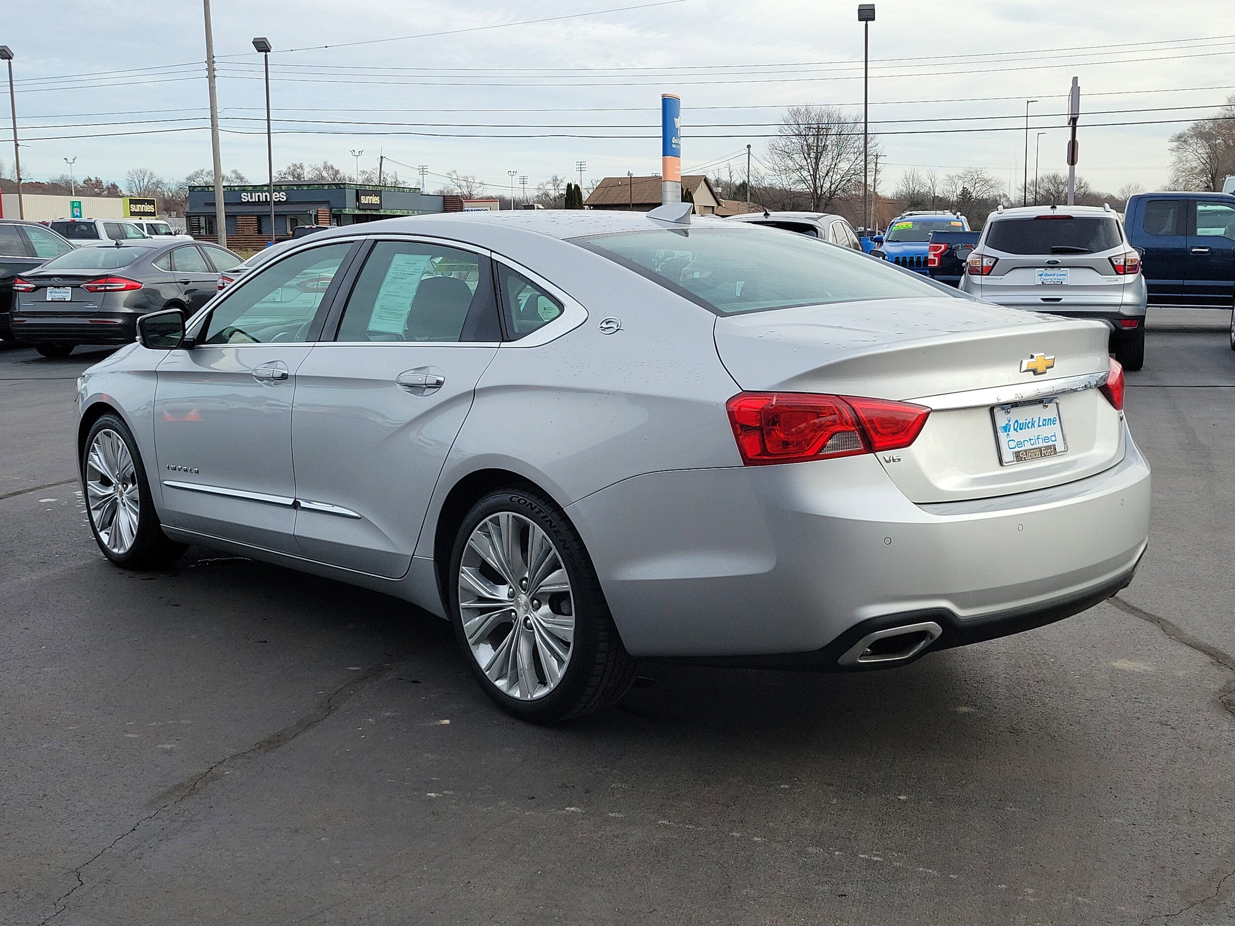 2015 Chevrolet Impala LTZ photo 2