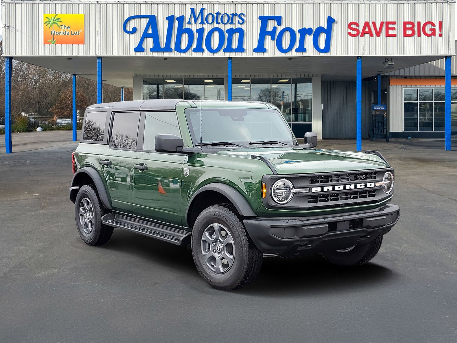 2025 Ford Bronco 4-Door Big Bend's photo