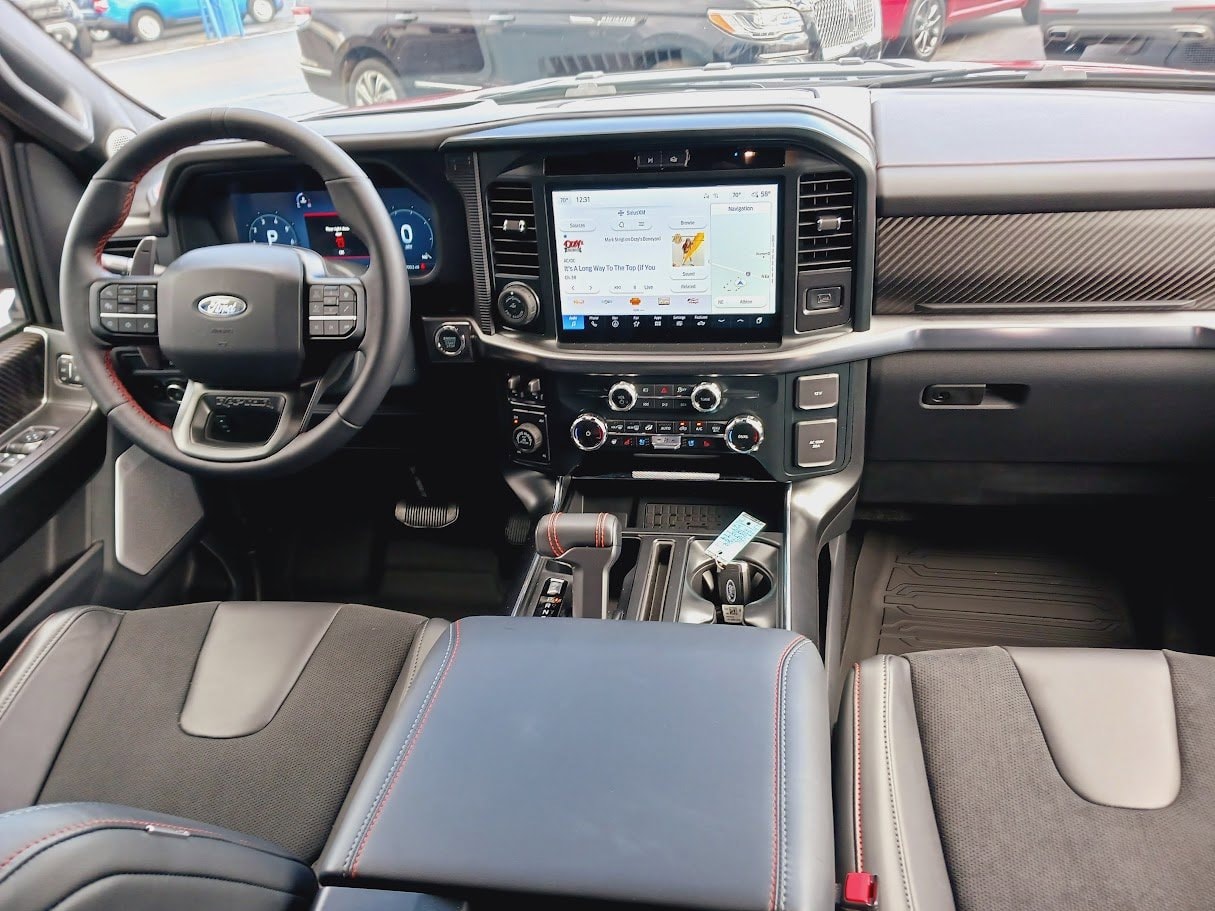 2025 Ford F-150 Raptor - Photo 12