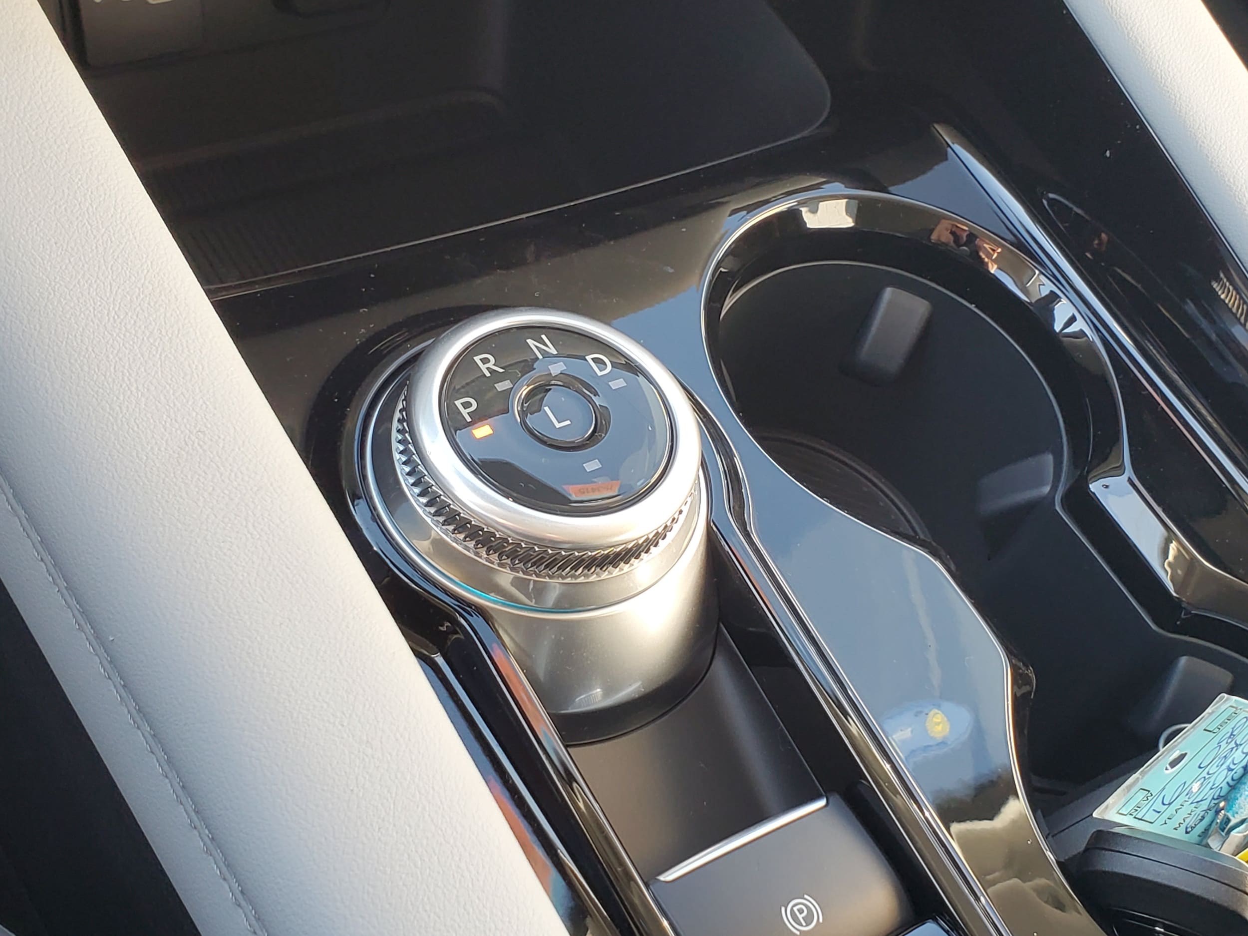 2026 Ford Explorer Platinum - Photo 20